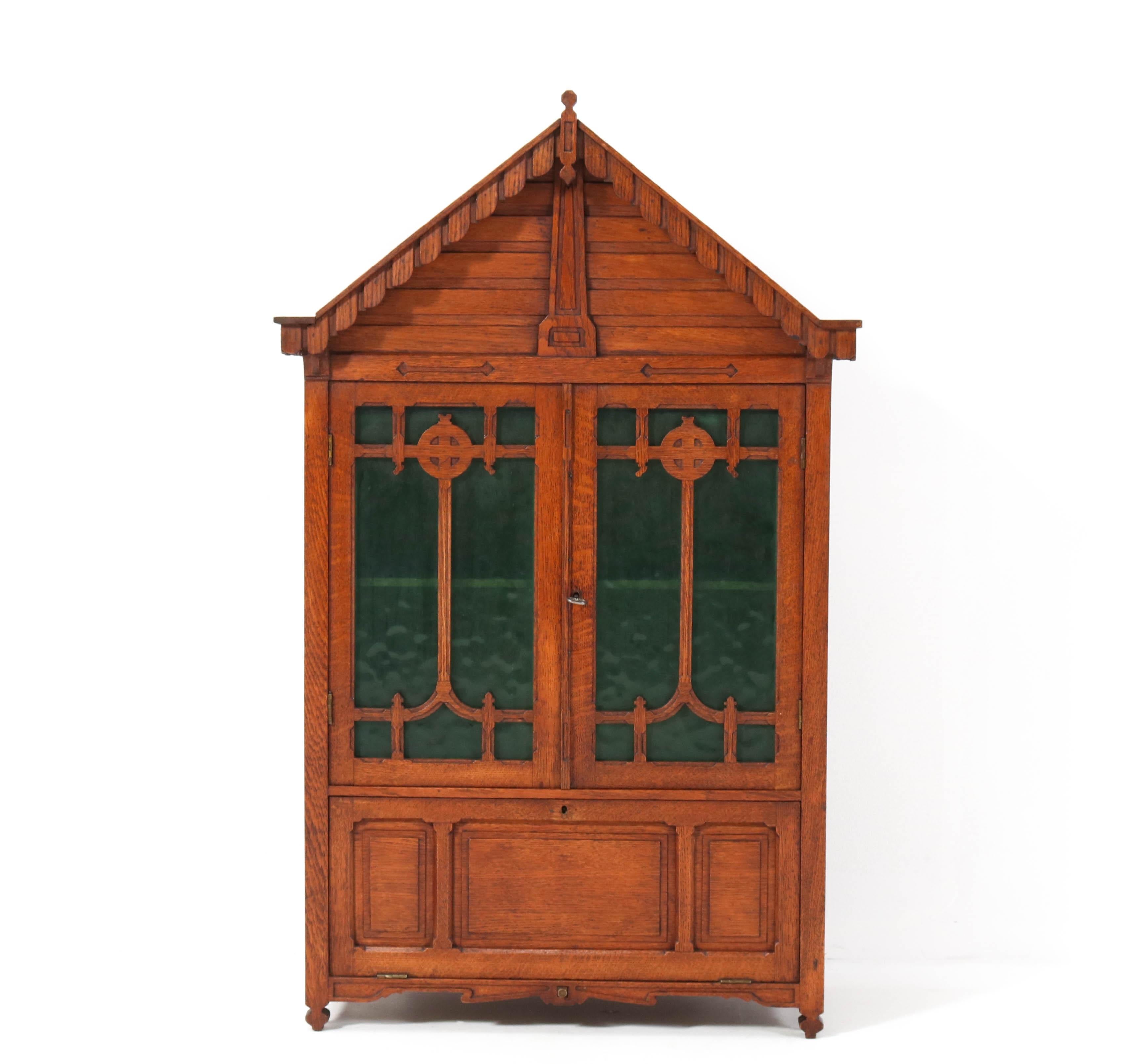 Arts and Crafts Large Oak Arts & Crafts Wall Cabinet with Green Glass, 1900s