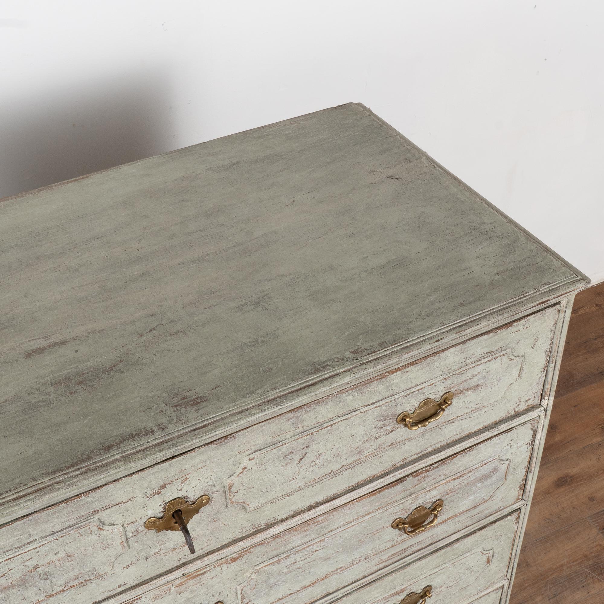 Ottone Grande cassettone in Oak a quattro cassetti, Svezia, circa 1800 in vendita