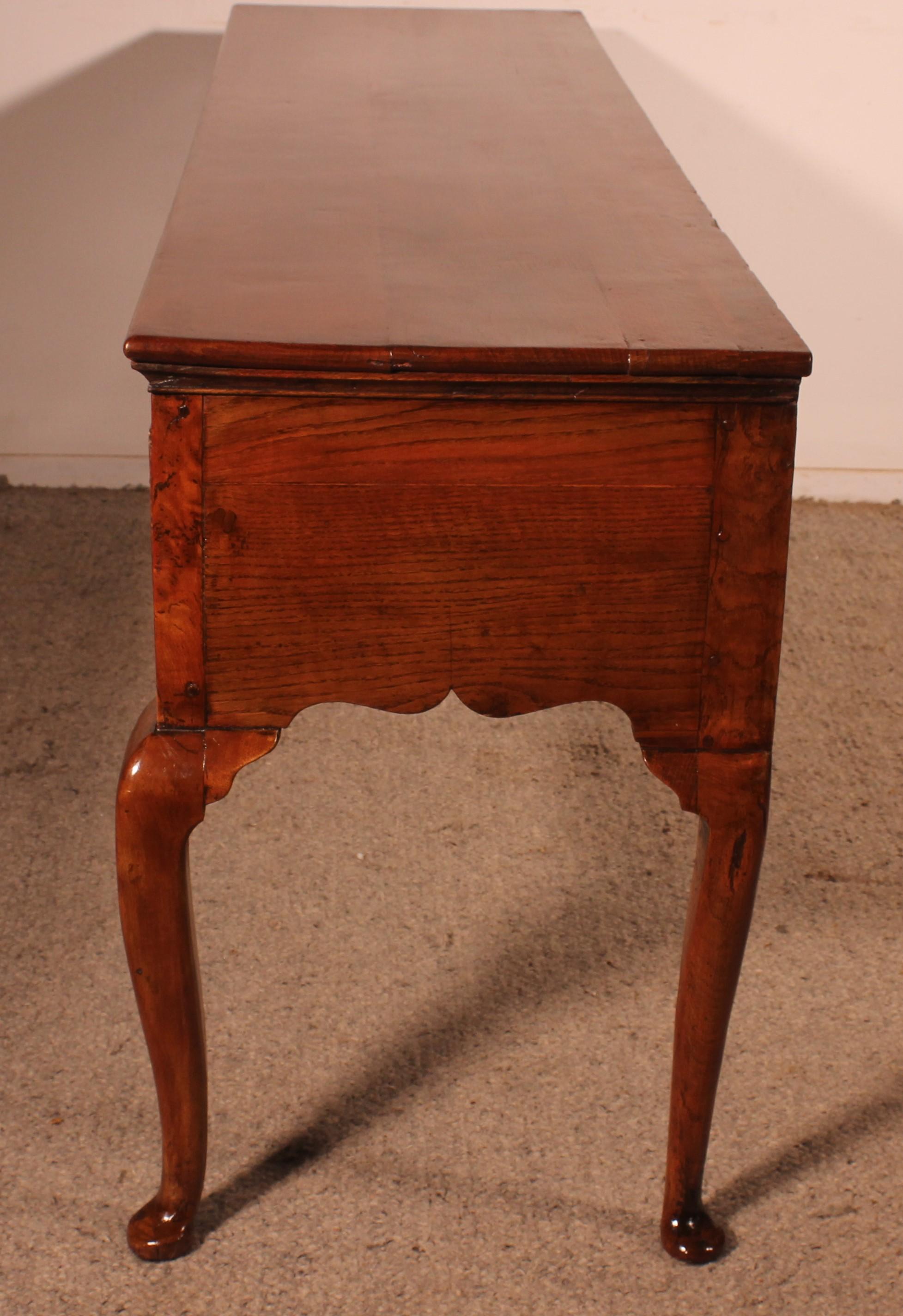 Consola o cómoda grande de roble con tres cajones - Siglo XVIII siglo XVIII y antes en venta