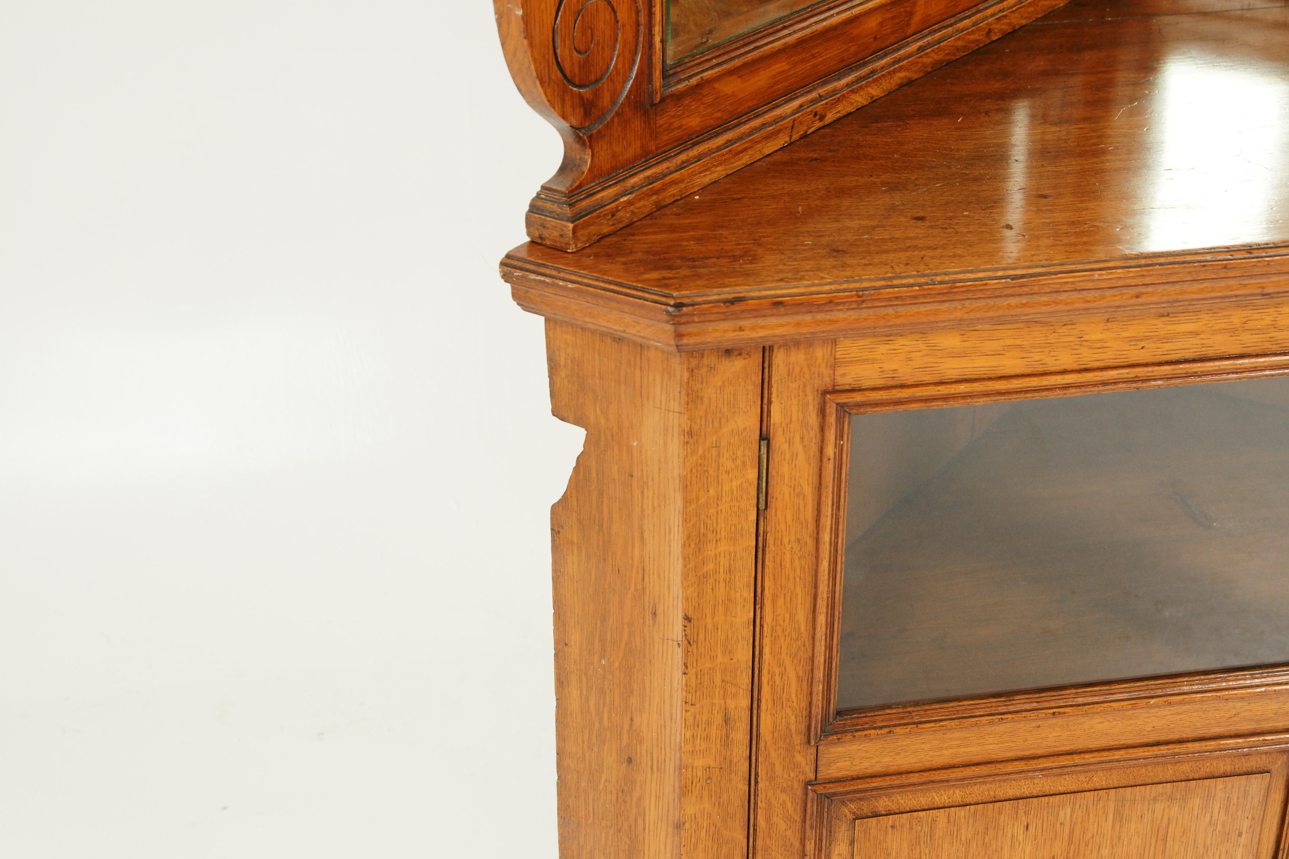 Antique Corner Cabinet, Mirror Back Oak Cabinet, Entryway,  Scotland 1900, H050 In Good Condition For Sale In Vancouver, BC