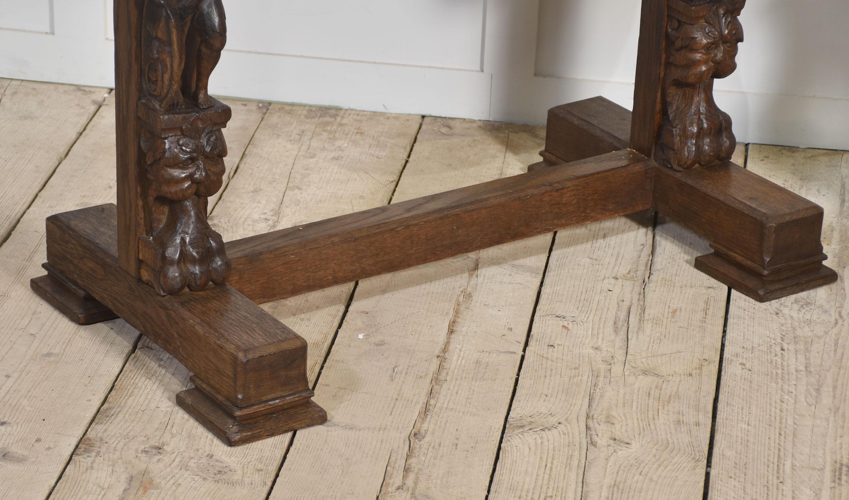 Grand gong de table en chêne Bon état - En vente à Cheshire, GB