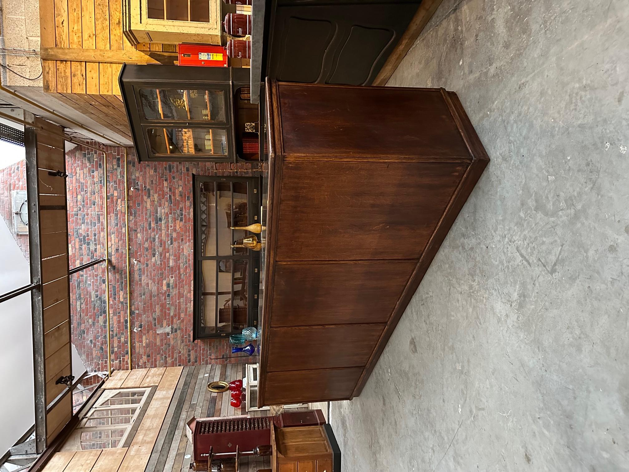 Mid-20th Century Large oak display counter