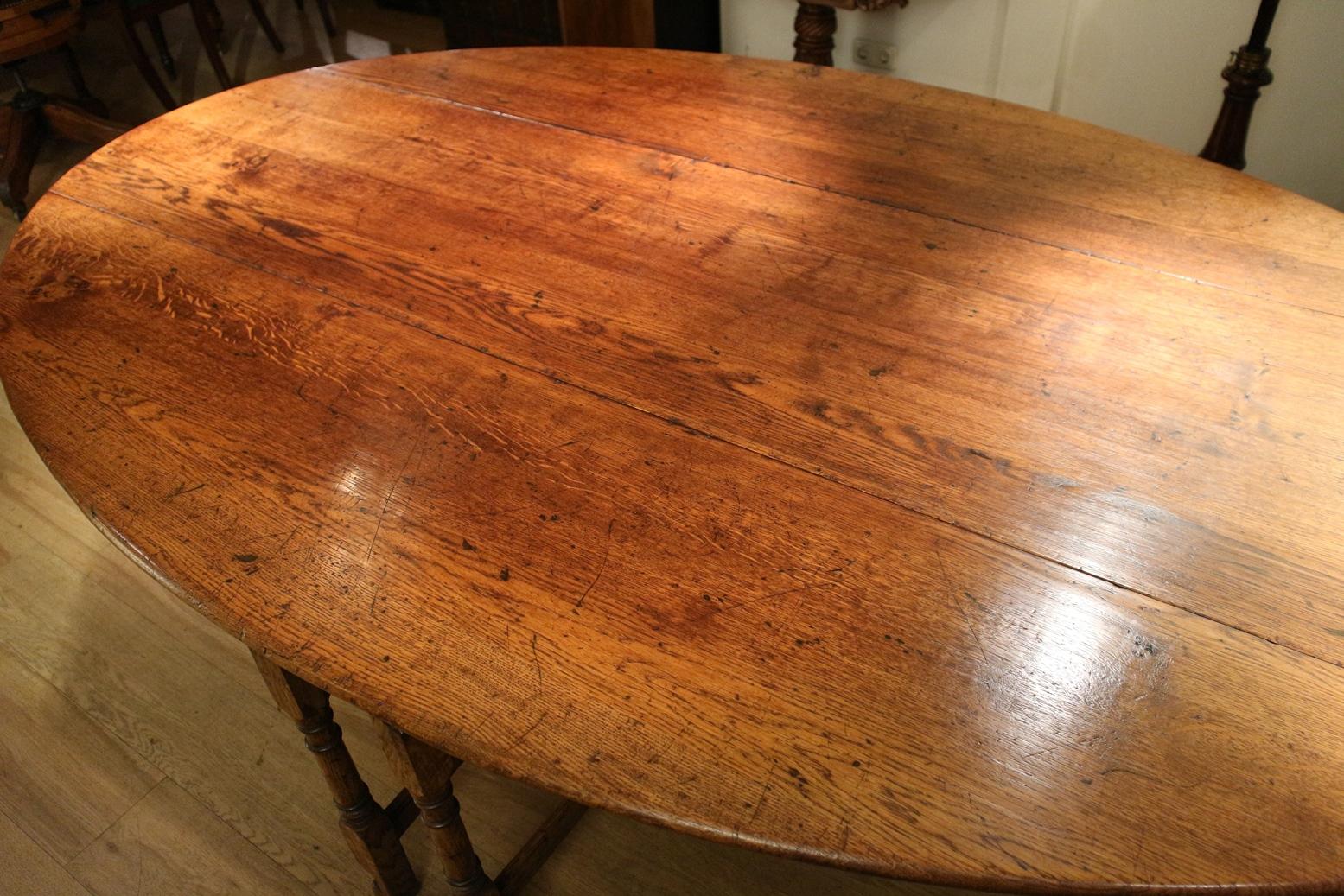 English Large Oak Drop Leaf Table
