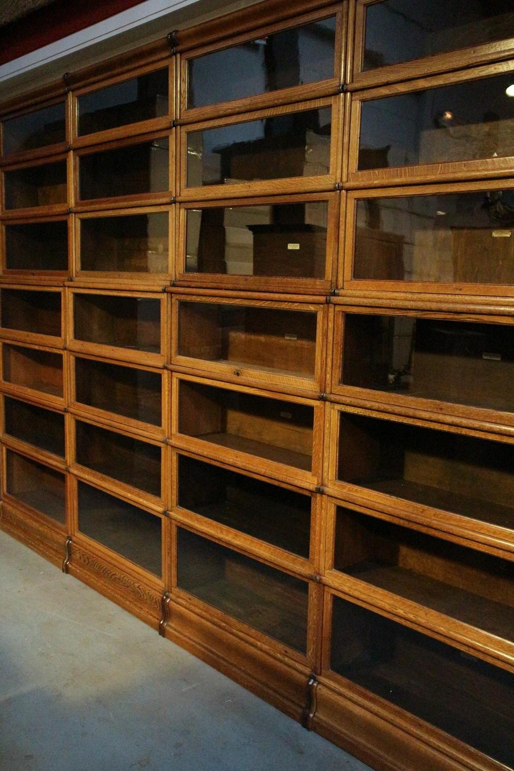 Large Oak Globe Wernicke Bookcase In Good Condition In Eindhoven, NL
