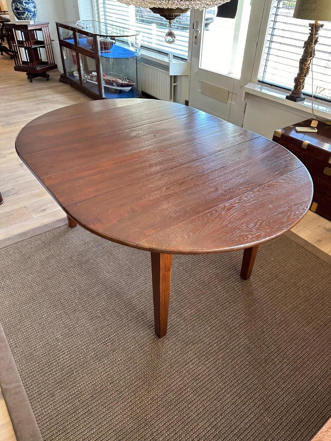 Large oak oval dining table 2