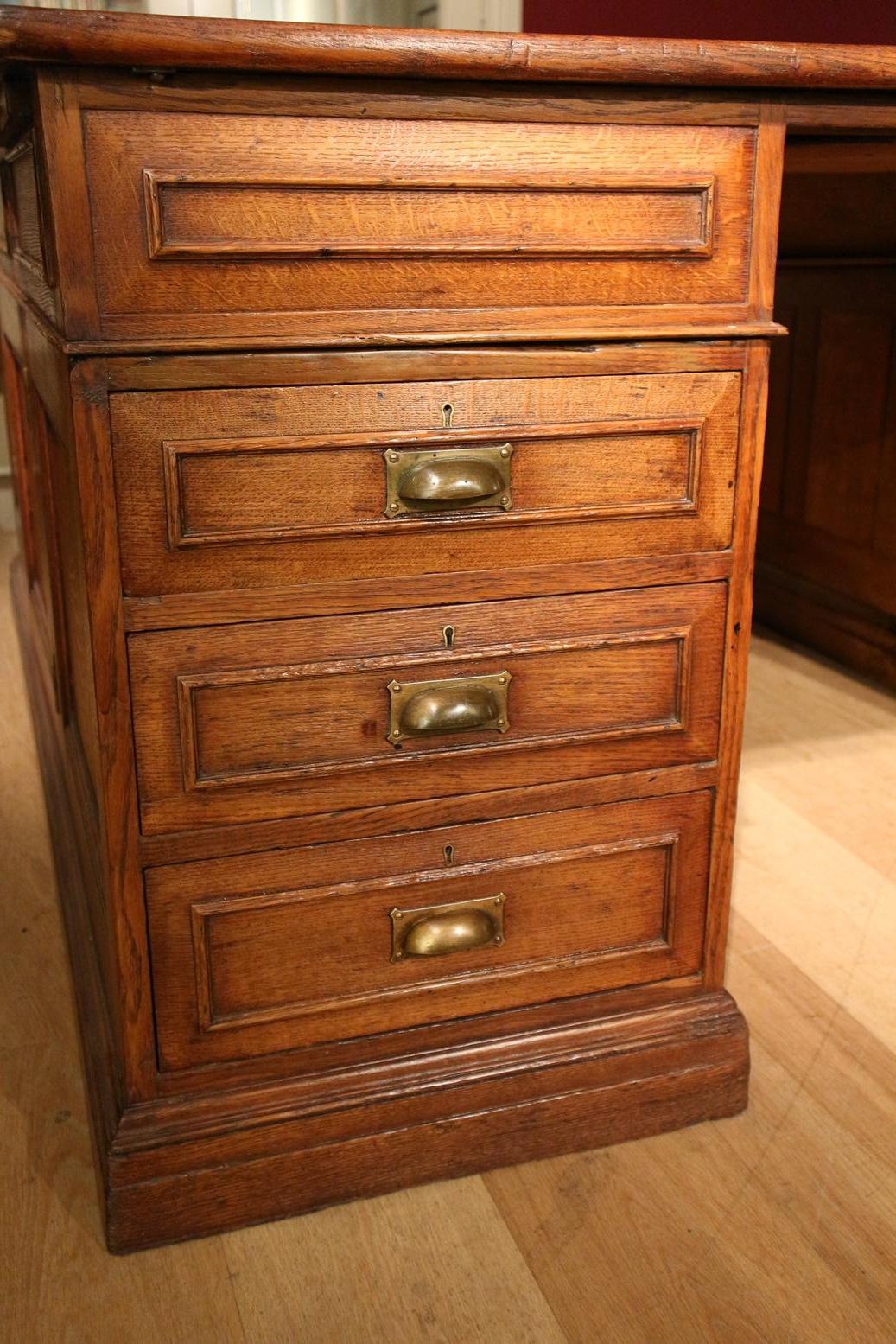 Late 19th Century Large Oak Partners Desk