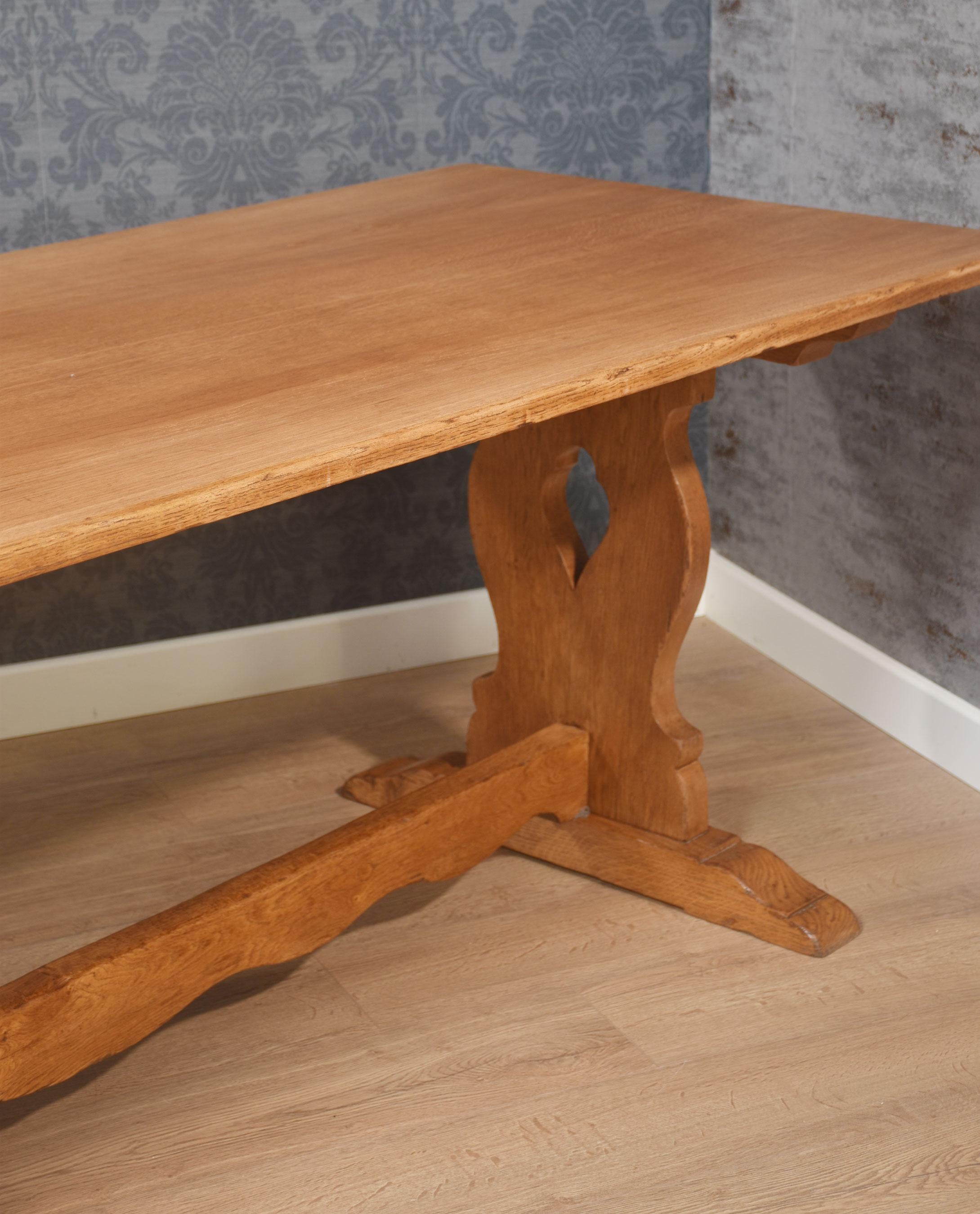 Grande table de réfectoire à plateau en Oak Bon état - En vente à Cheshire, GB