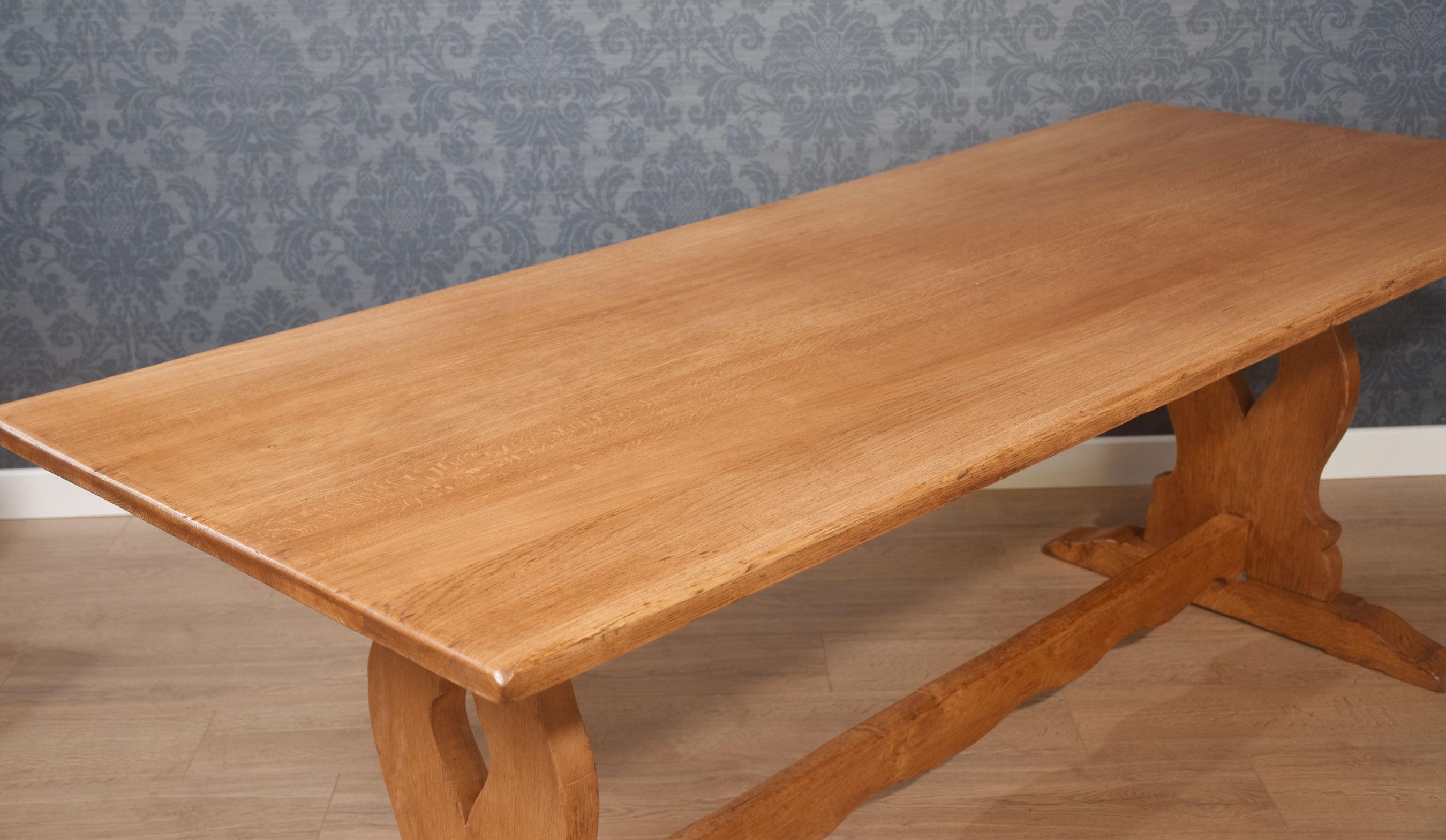 Grande table de réfectoire à plateau en Oak en vente 2