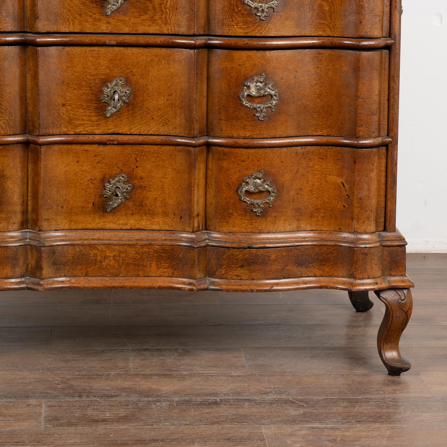 Large Oak Rococo Chest of Five Drawers, Denmark circa 1750-80 For Sale 3