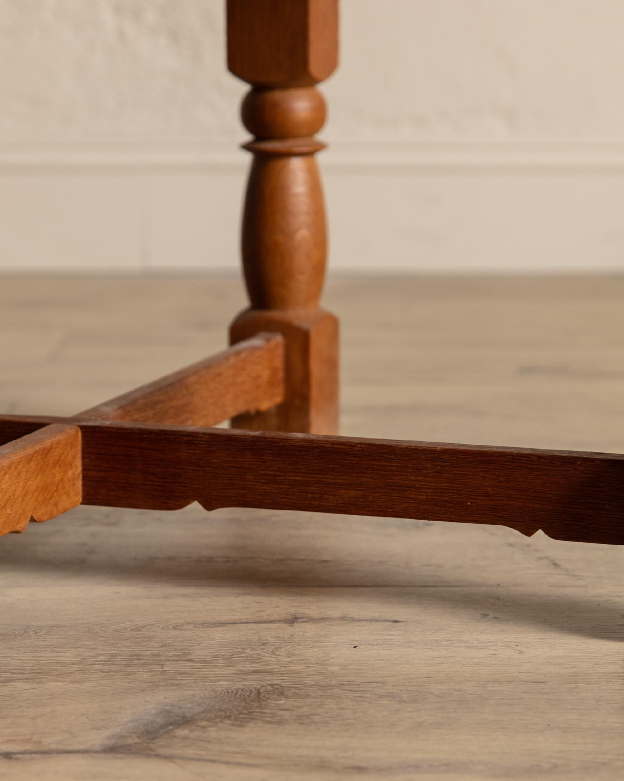Large Oak Side Table w/ Scalloped Apron by Henning Kjarenulf, Denmark, 1970's In Good Condition For Sale In Los Angeles, CA