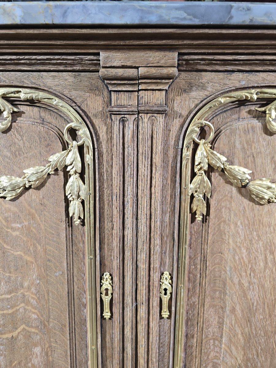 Other Large oak sideboard decorated with gilt bronze and marble – 19th century For Sale
