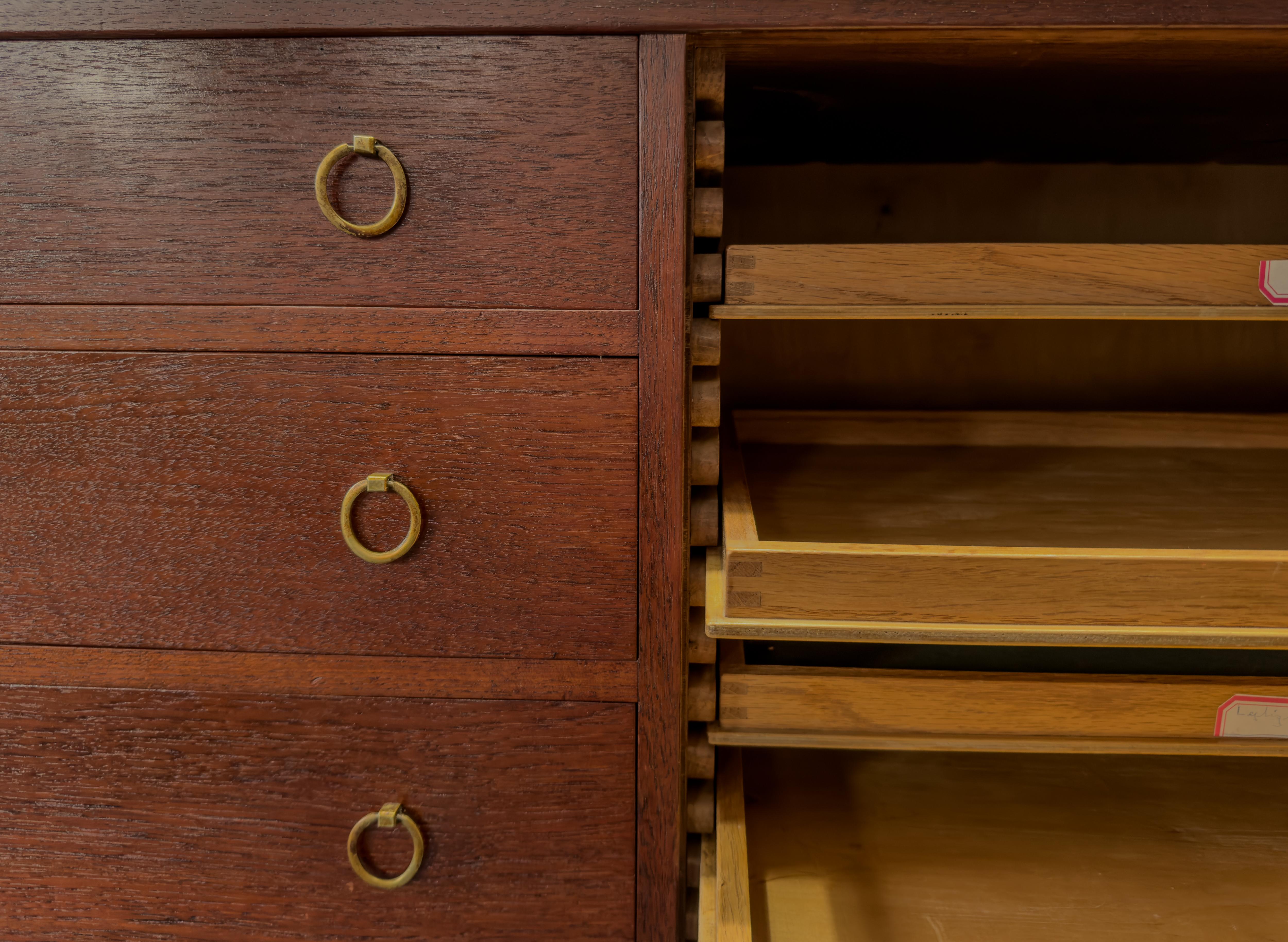 Credenza grande con cassetti in Oak in vendita 3