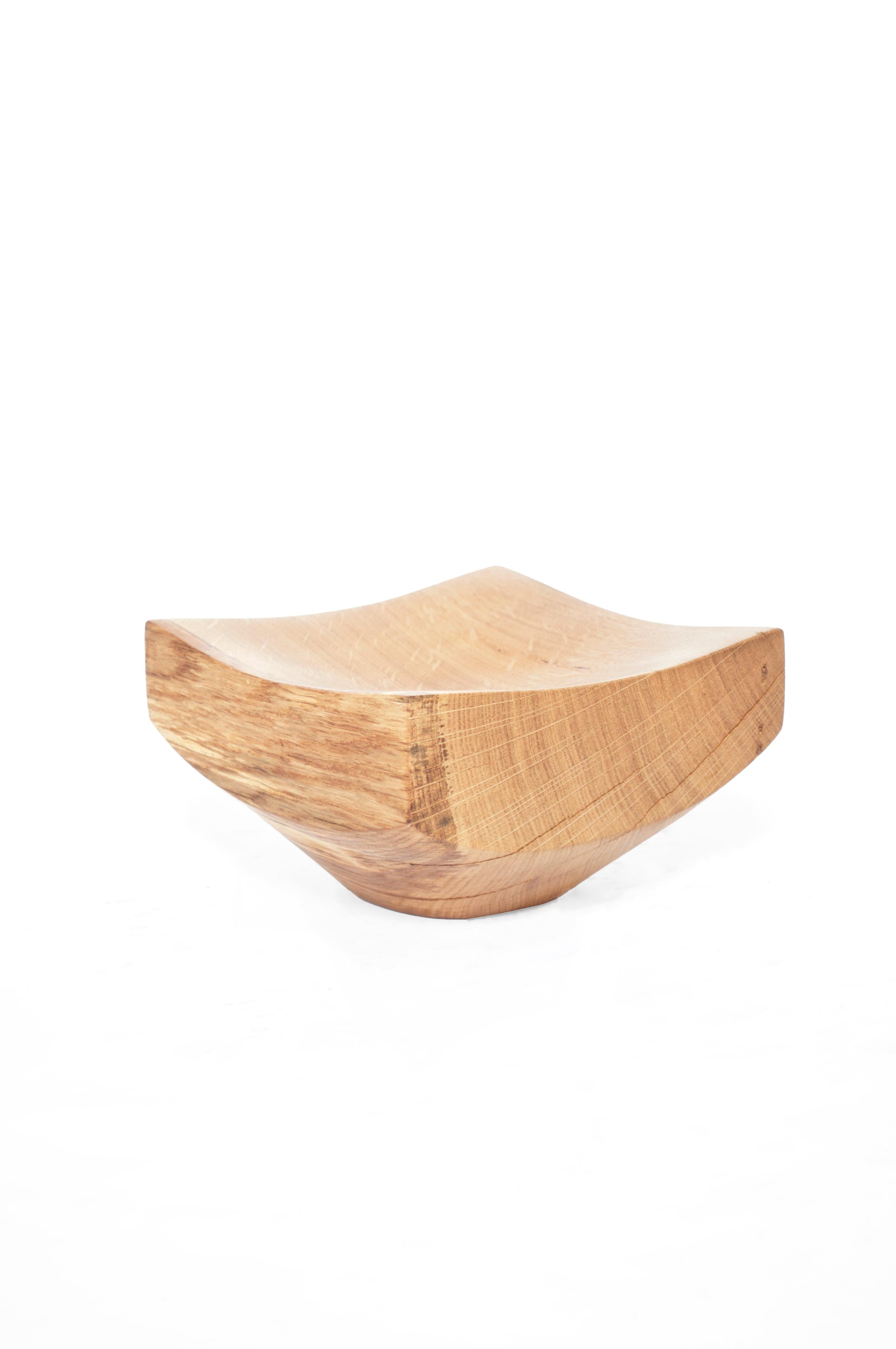 Large oak vessel 2801 by Jörg Pietschmann
Dimensions: D 18 x W 20 x H 11 cm 
Materials: oak. 
Finish: polished oil finish.
Also available in small. 


In Pietschmann’s sculptures, trees that for centuries were part of a landscape and founded