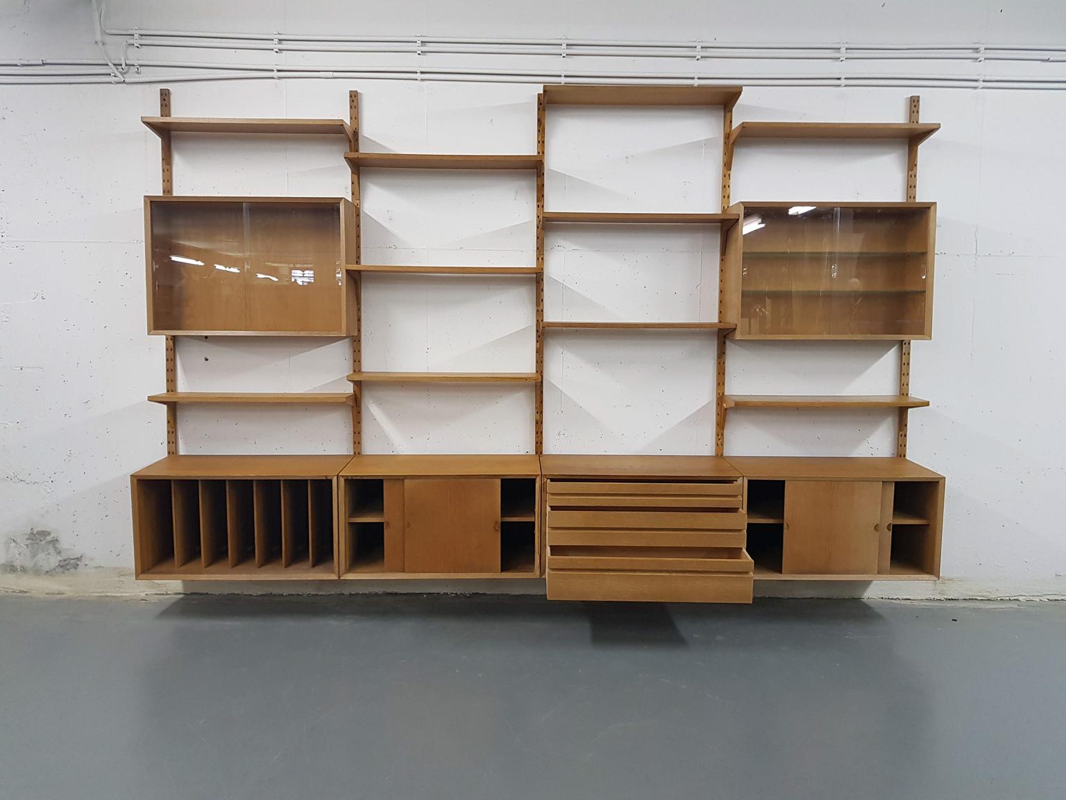 Large Oak Wall or Shelving Unit by Poul Cadovius for Cado, Danish Modern, 1964 In Good Condition In Amsterdam, NL