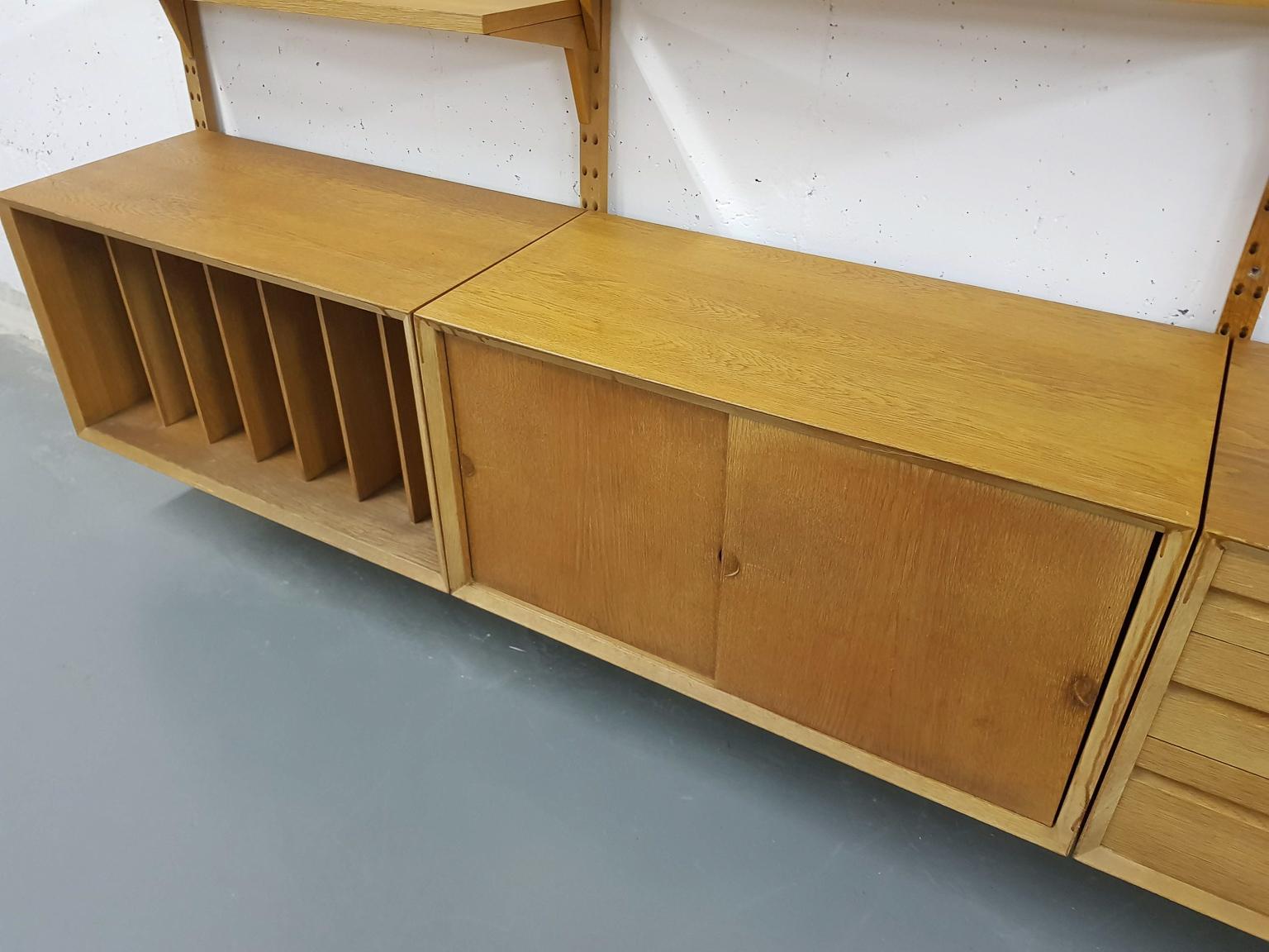 Large Oak Wall or Shelving Unit by Poul Cadovius for Cado, Danish Modern, 1964 3
