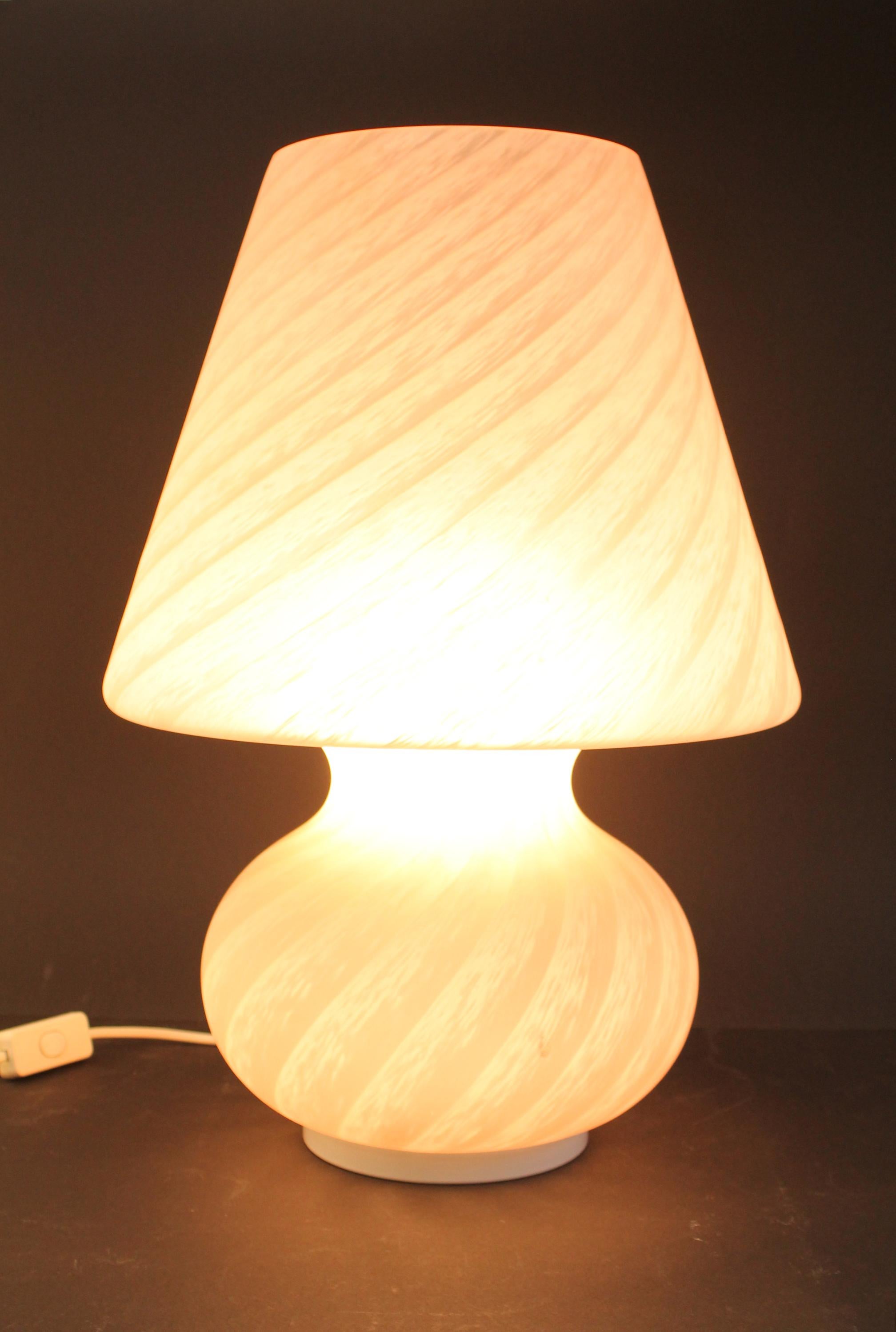 Large Oball Murano Pink Swirl Vintage Glass Table Lamp 1970s, Mint For Sale 8