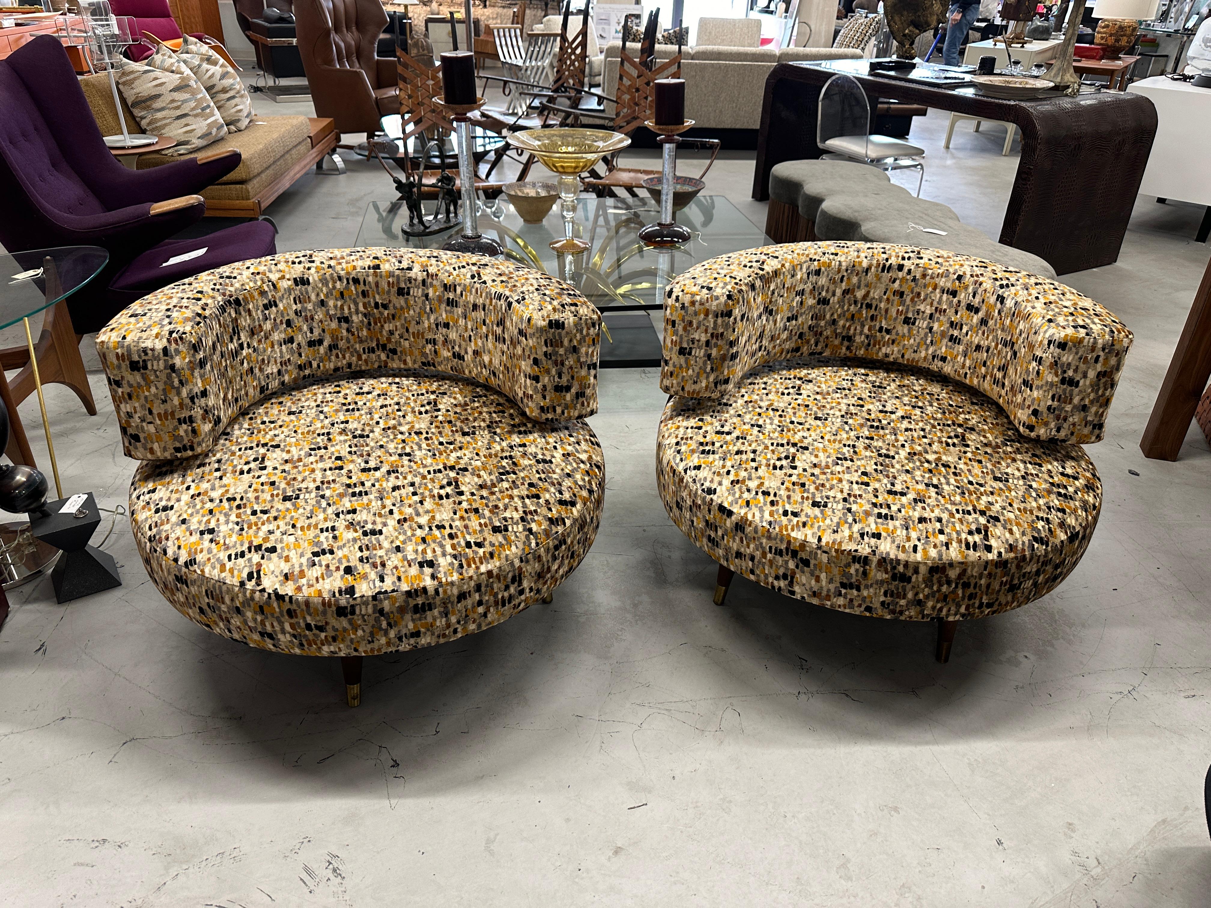 Large Oversize Round Adrian Pearsall Swivel Chairs in Painted Velvet Upholstery  For Sale 6