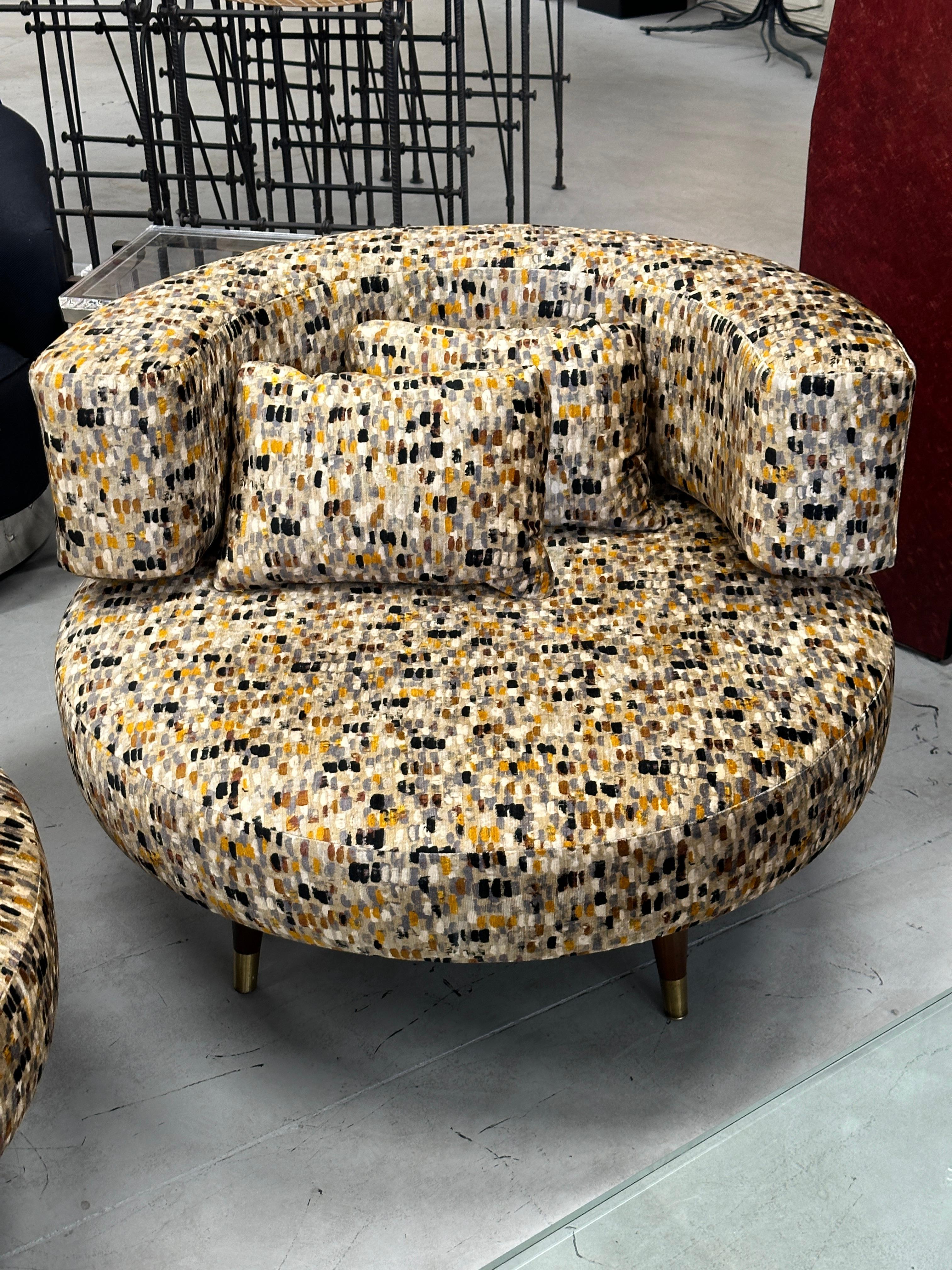 Large Oversize Round Adrian Pearsall Swivel Chairs in Painted Velvet Upholstery  For Sale 12