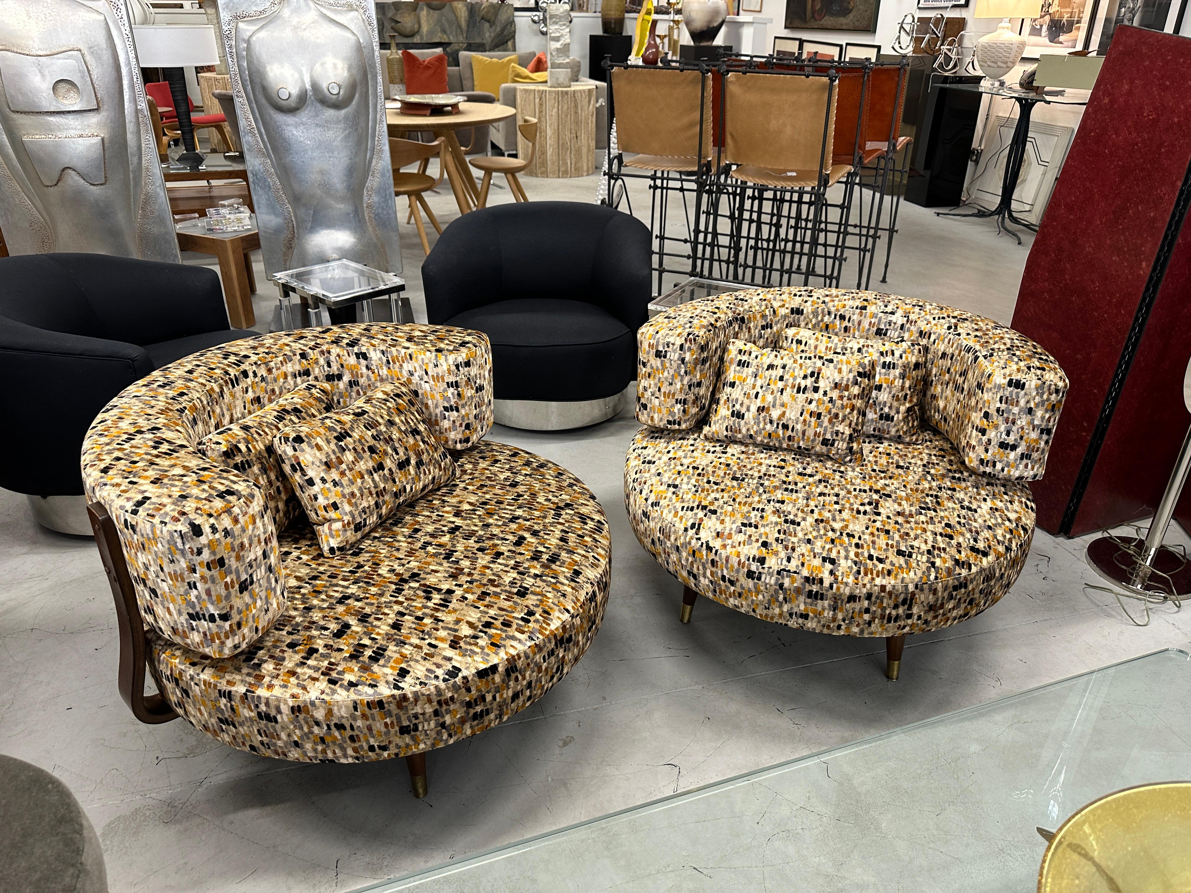 Large Oversize Round Adrian Pearsall Swivel Chairs in Painted Velvet Upholstery  For Sale 14