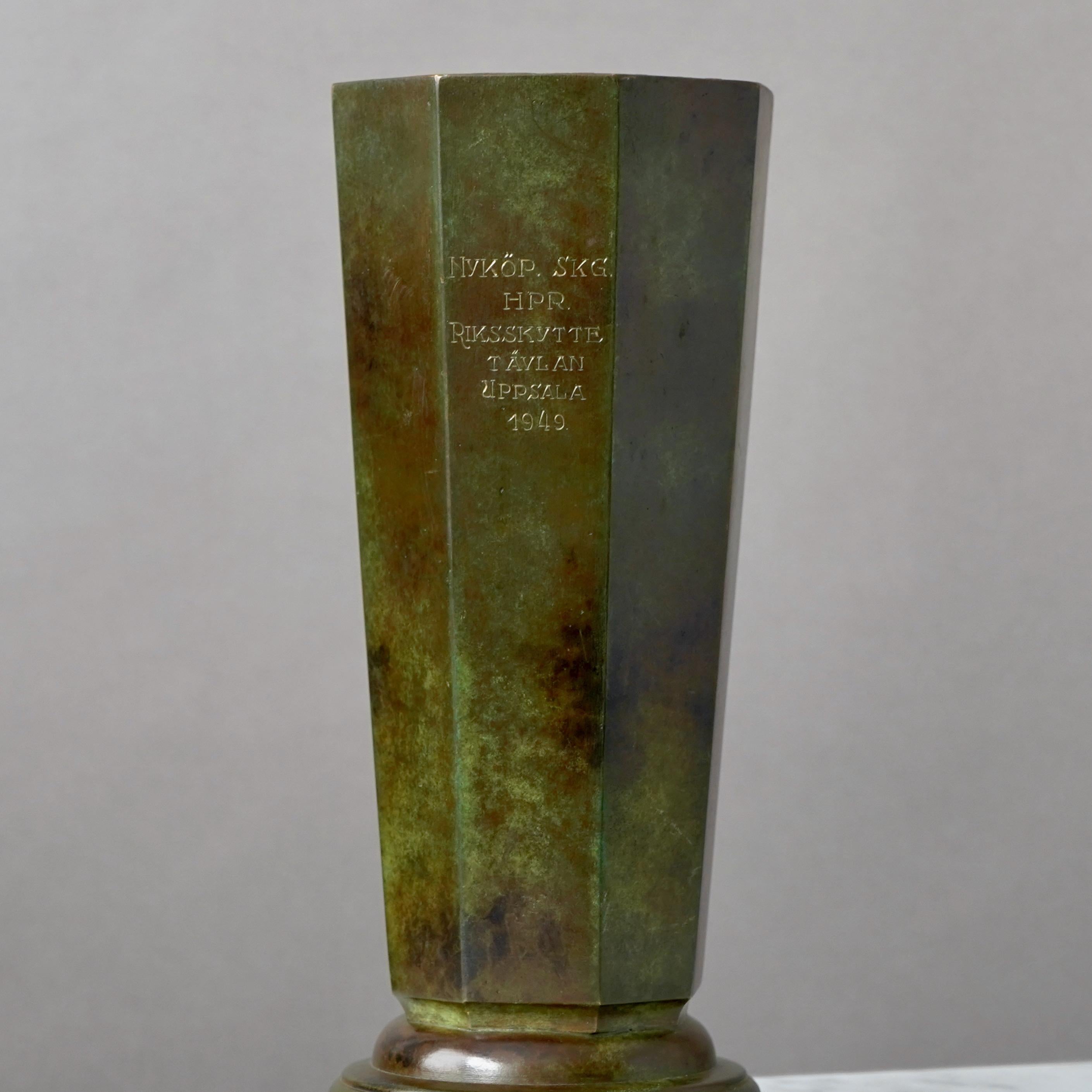 Large Octagonal Bronze Art Deco Vase by GAB Guldsmedsaktiebolaget, Sweden, 1930s For Sale 4