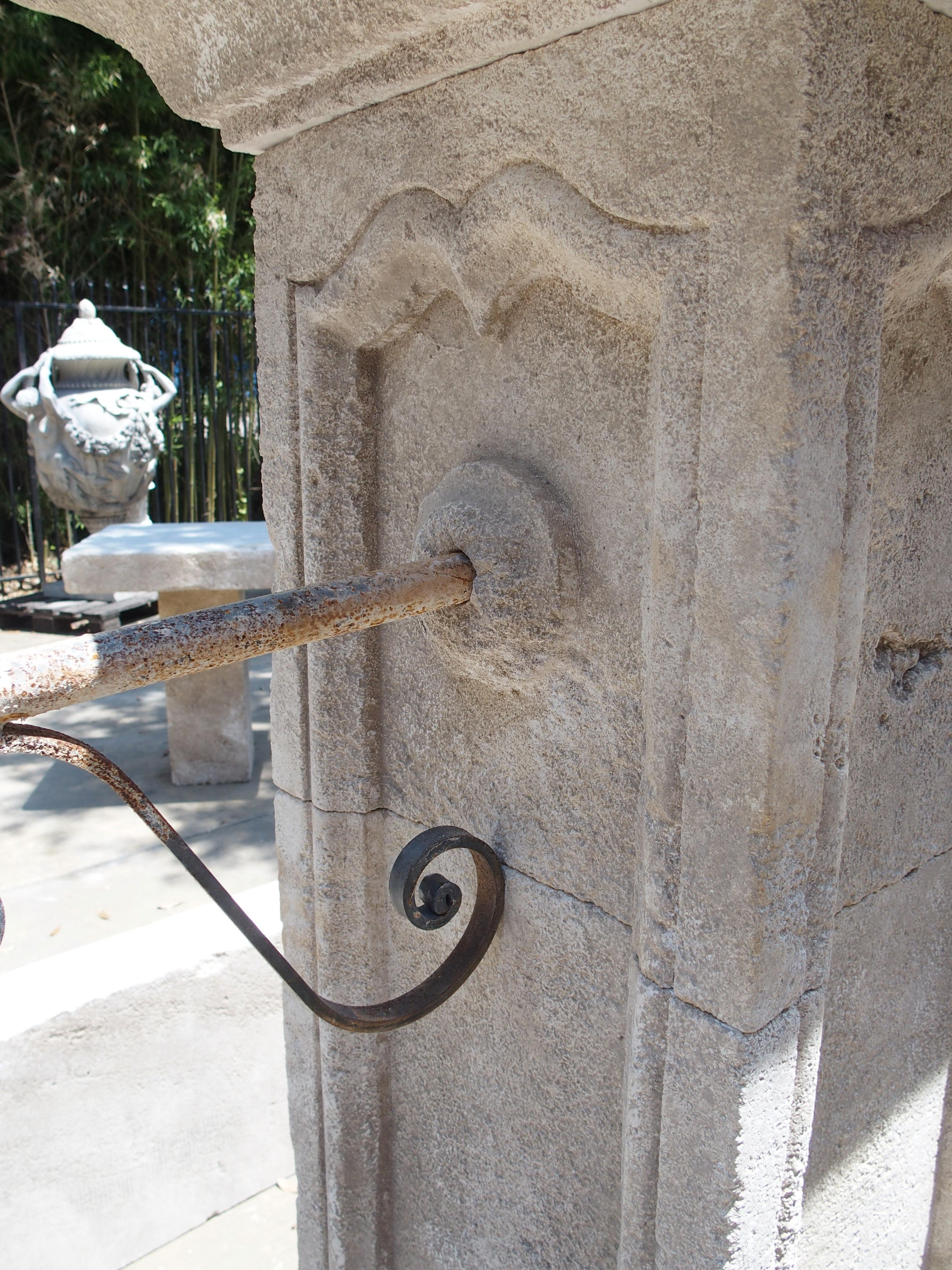 Large Octagonal Limestone Center Fountain from Provence, France 3