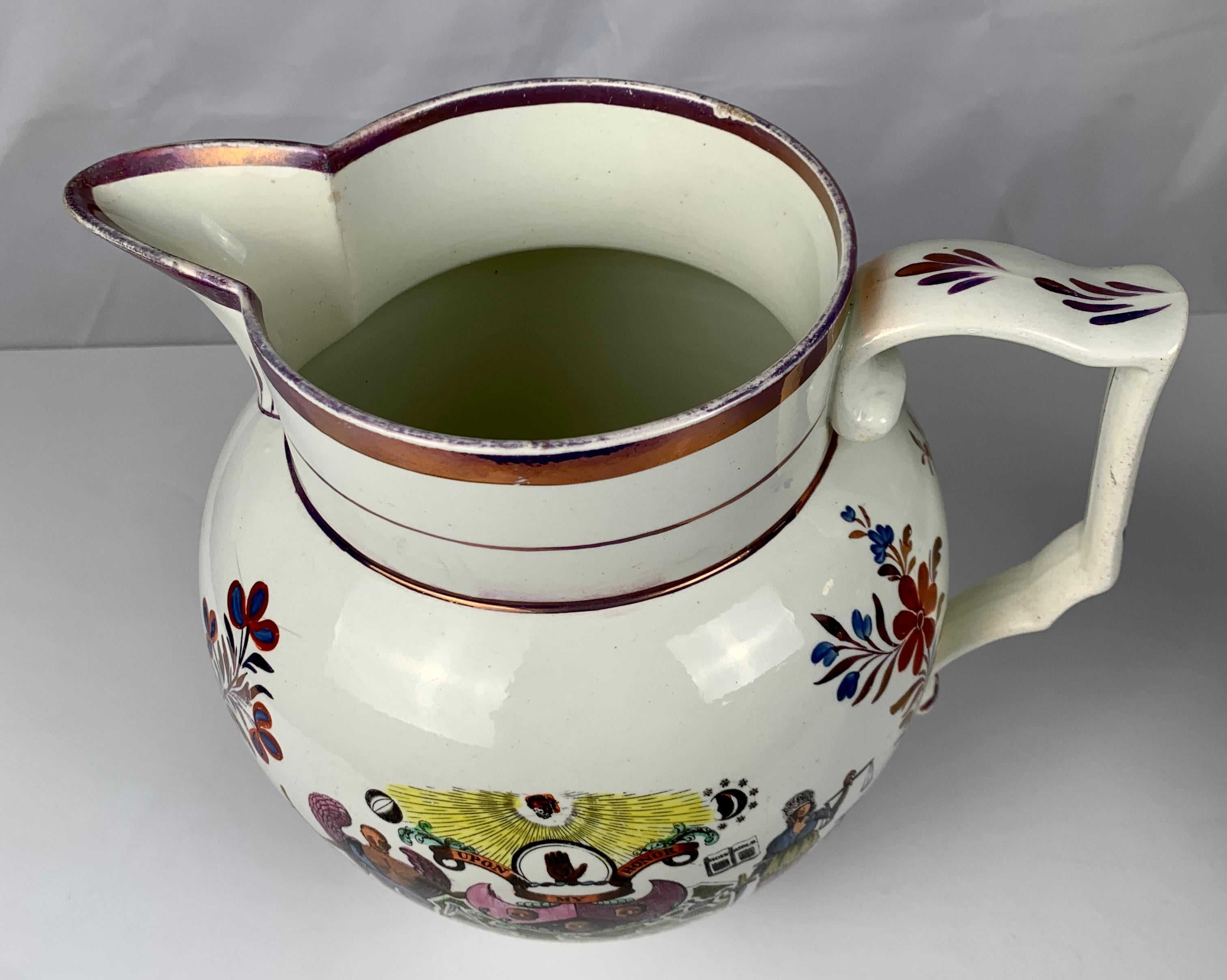 Poterie Grand pichet ancien décoré d' Odd Fellows, Angleterre, vers 1830 en vente