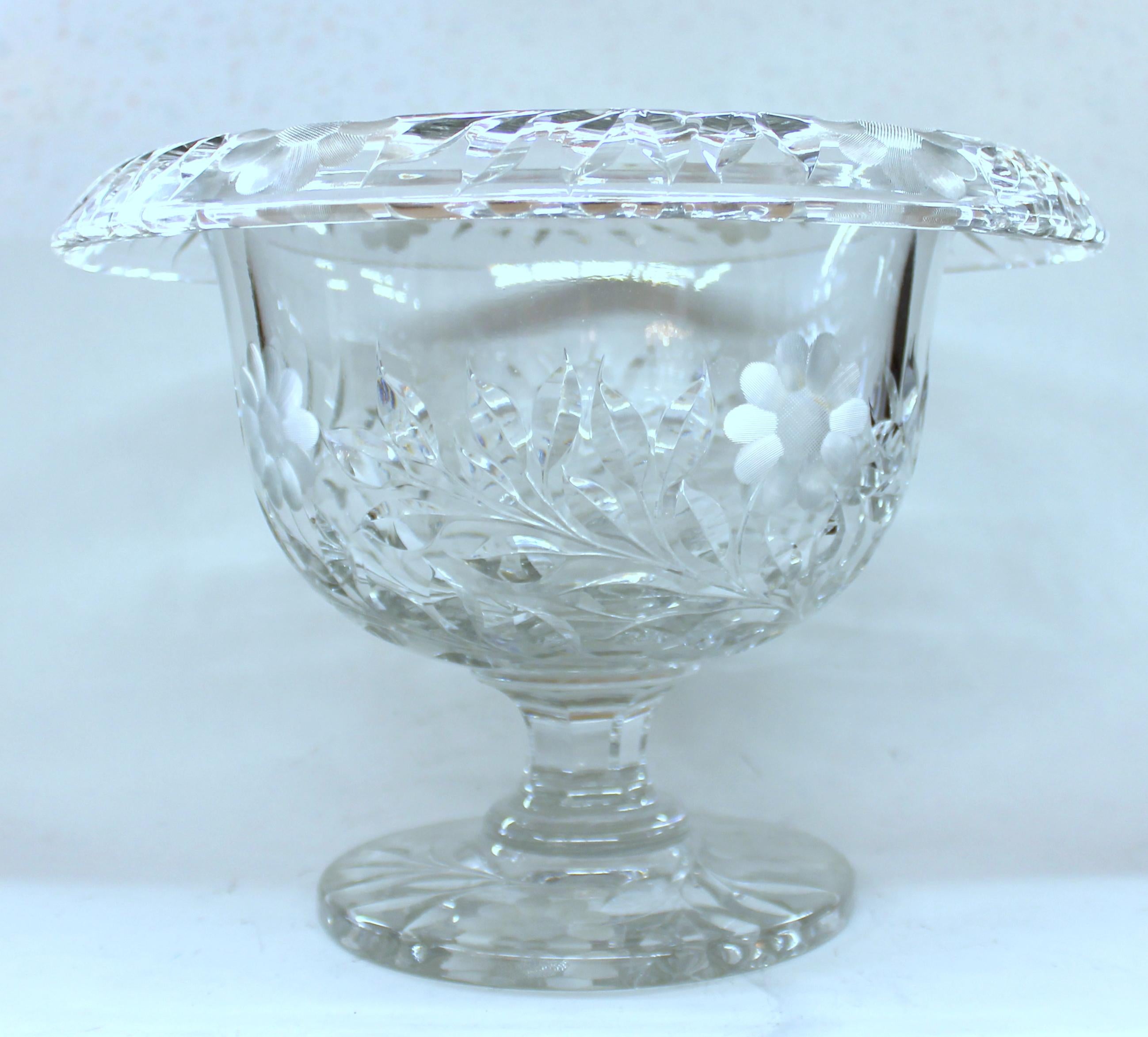 Magnificent and rare large Old American heavyweight cut crystal 