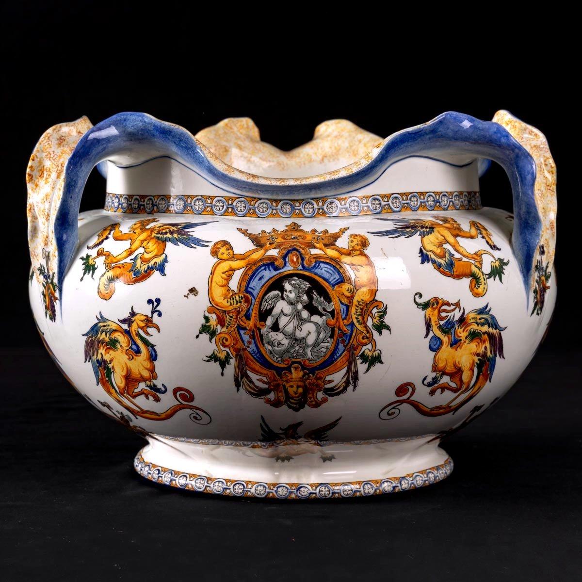 Gréco-romain Grand pot à cache ancien, faïence de Gien, décor Renaissance italienne, XIXème en vente
