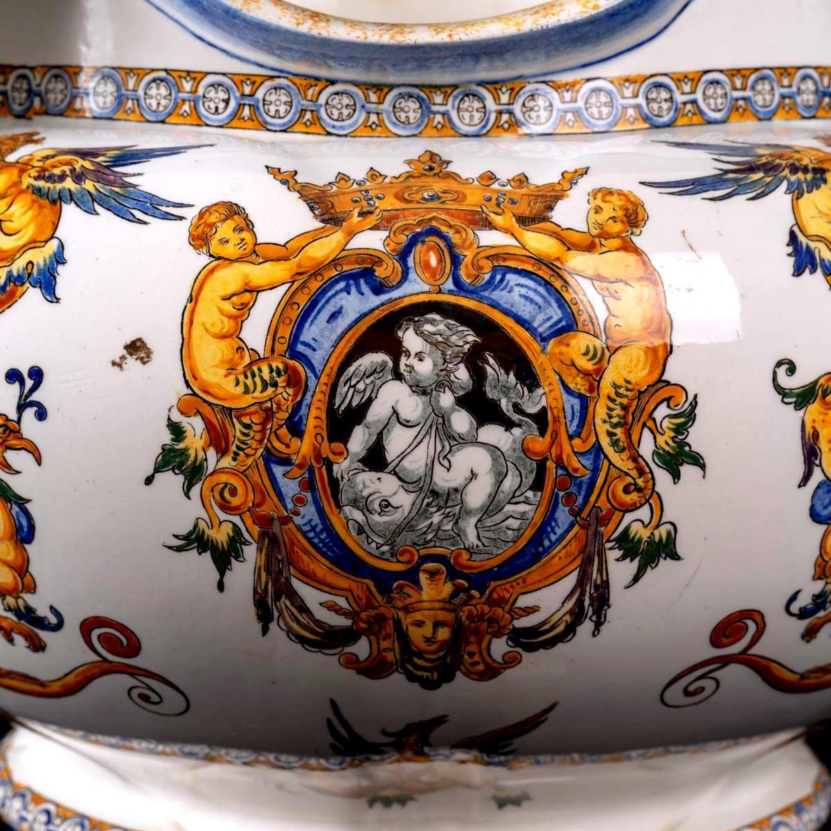 Grand pot à cache ancien, faïence de Gien, décor Renaissance italienne, XIXème Excellent état - En vente à CRÉTEIL, FR