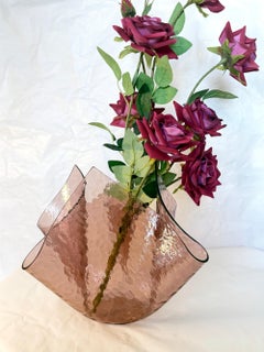 Large Old Rose Glass Vase "Cartoccio" in the style of Fontana Arte, 1980s, Italy