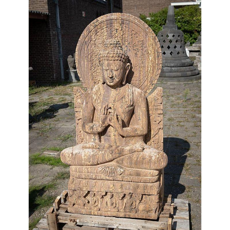 Große alte Sandstein-Buddha-Statue aus Indien im Zustand „Gut“ im Angebot in DEVENTER, NL