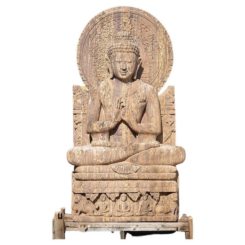 Grande statue de Bouddha en grès ancien provenant d'Inde