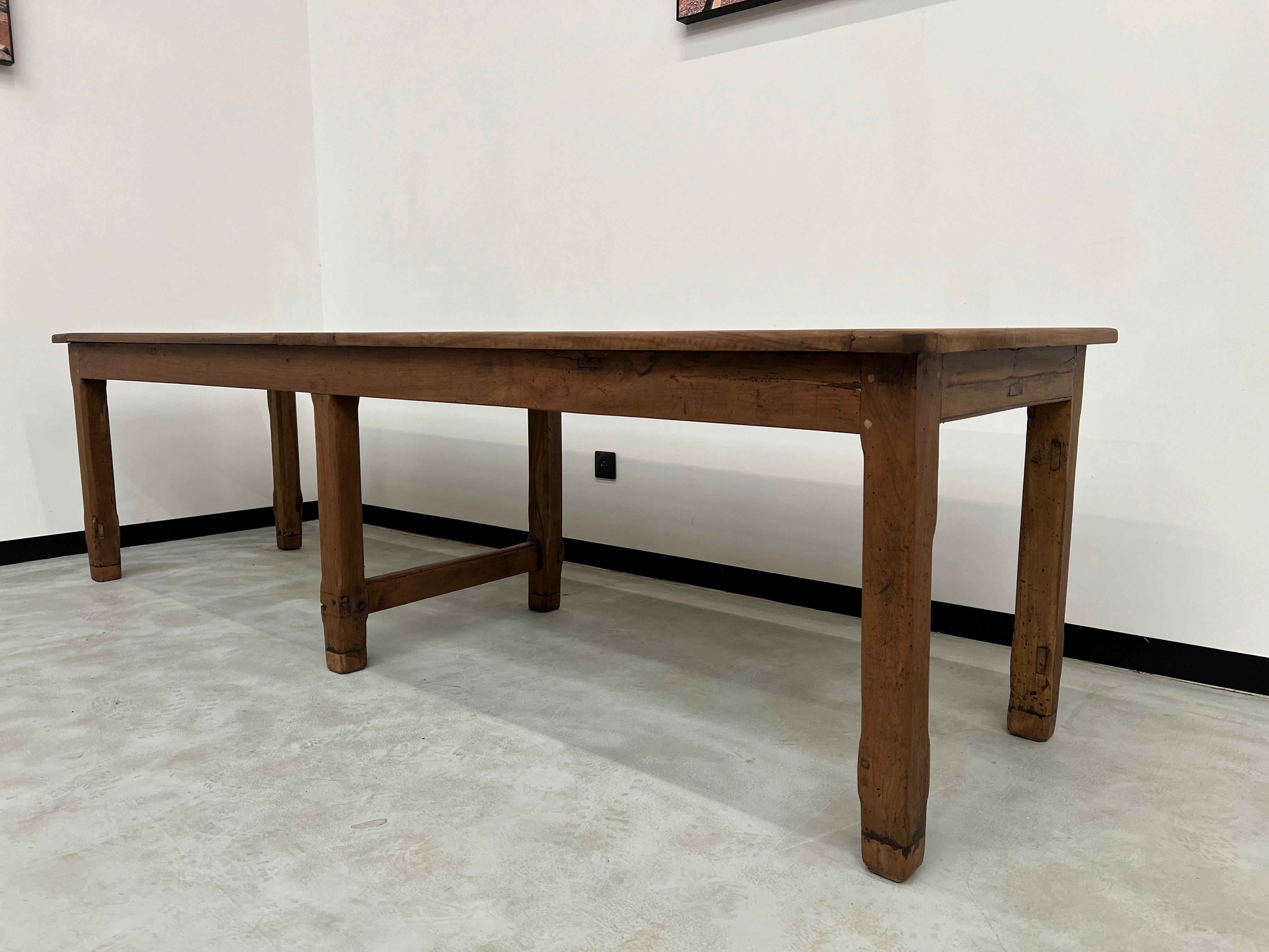 Large old walnut farm table with 6 legs For Sale 2