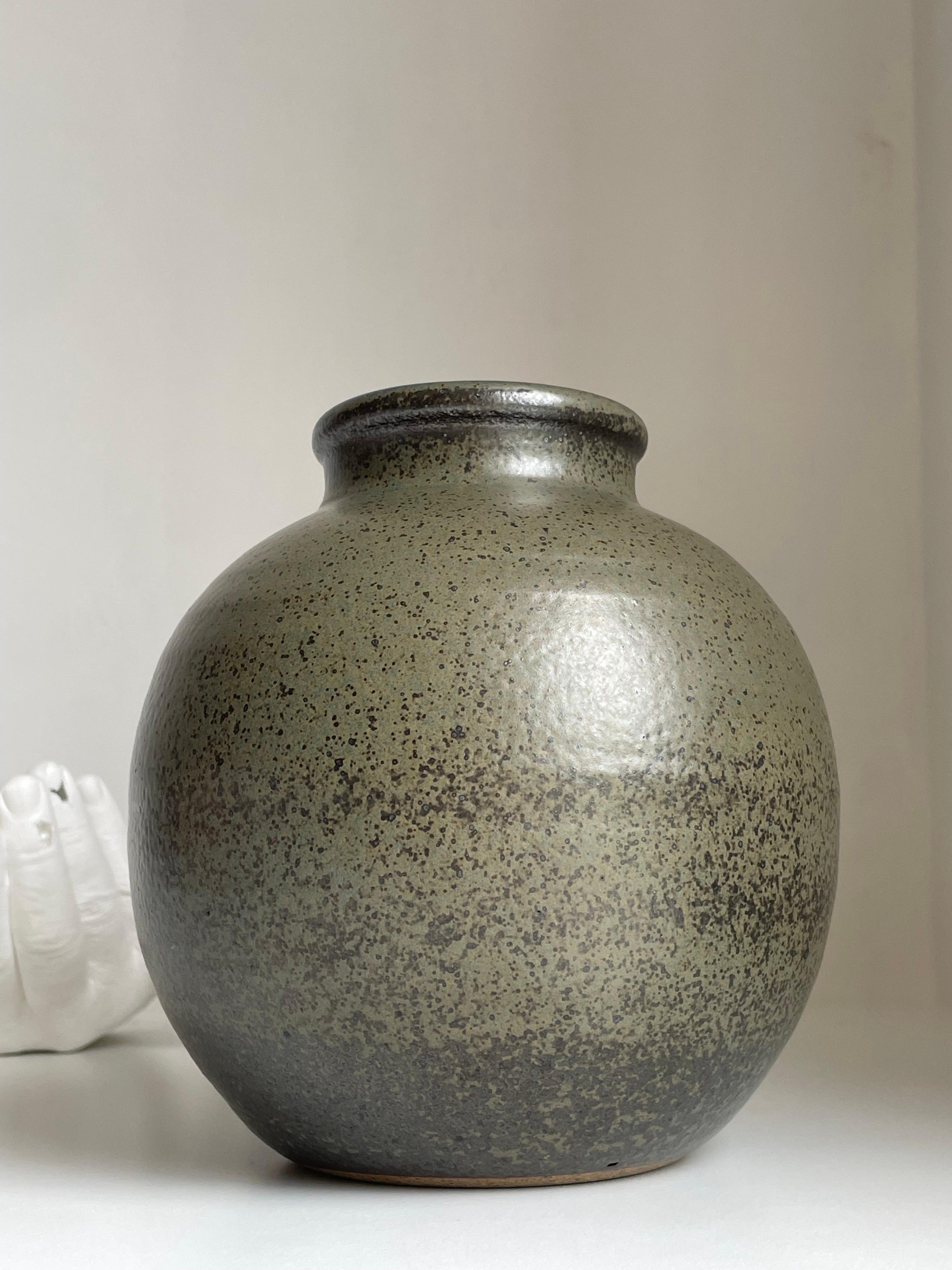 Glazed Large Olive Brown Blue Crystal Glaze Round Vase, 1960s For Sale