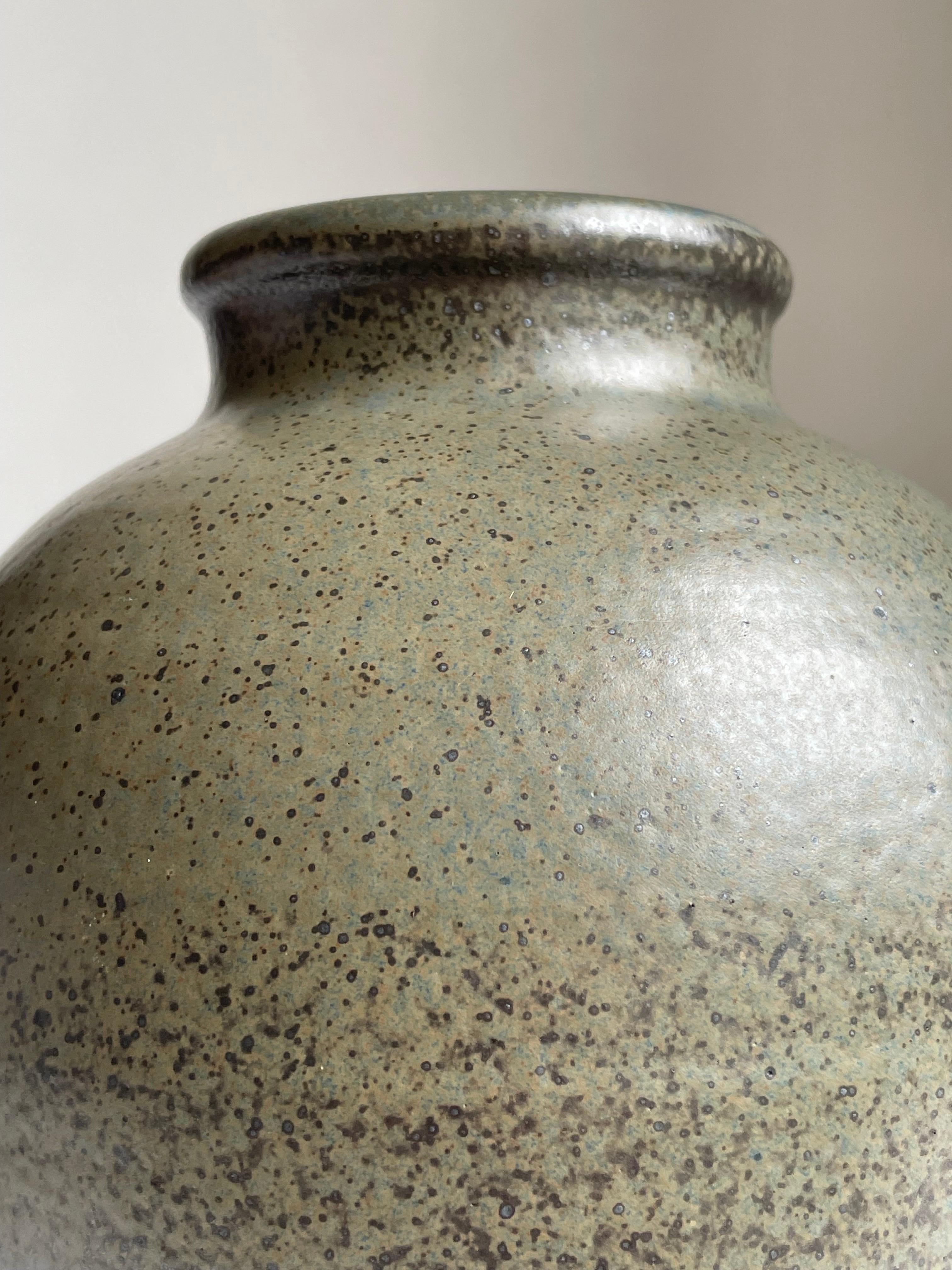 Large Olive Brown Blue Crystal Glaze Round Vase, 1960s For Sale 1