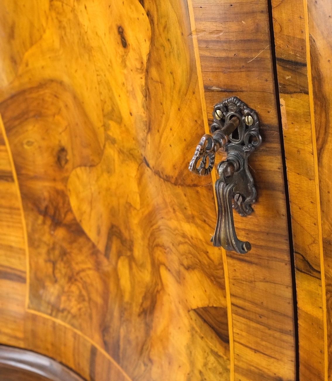 Italian Large Olive Burl Wood Patches Veneer Bombay Dresser Sideboard Credenza Dresser