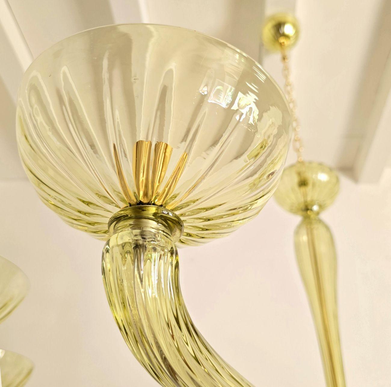 Großer Kronleuchter aus olivgrünem Murano-Glas im Angebot 2