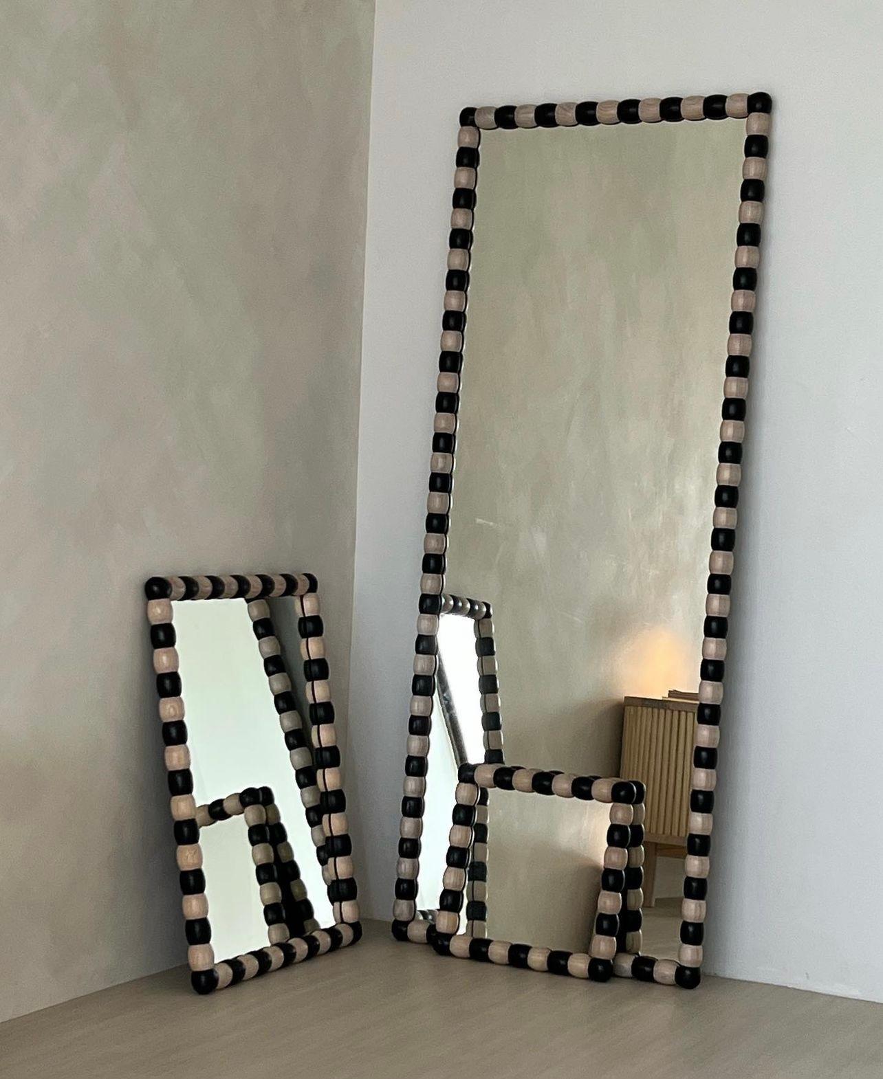 Grand miroir Onde par Studio Kallang Neuf - En vente à Geneve, CH