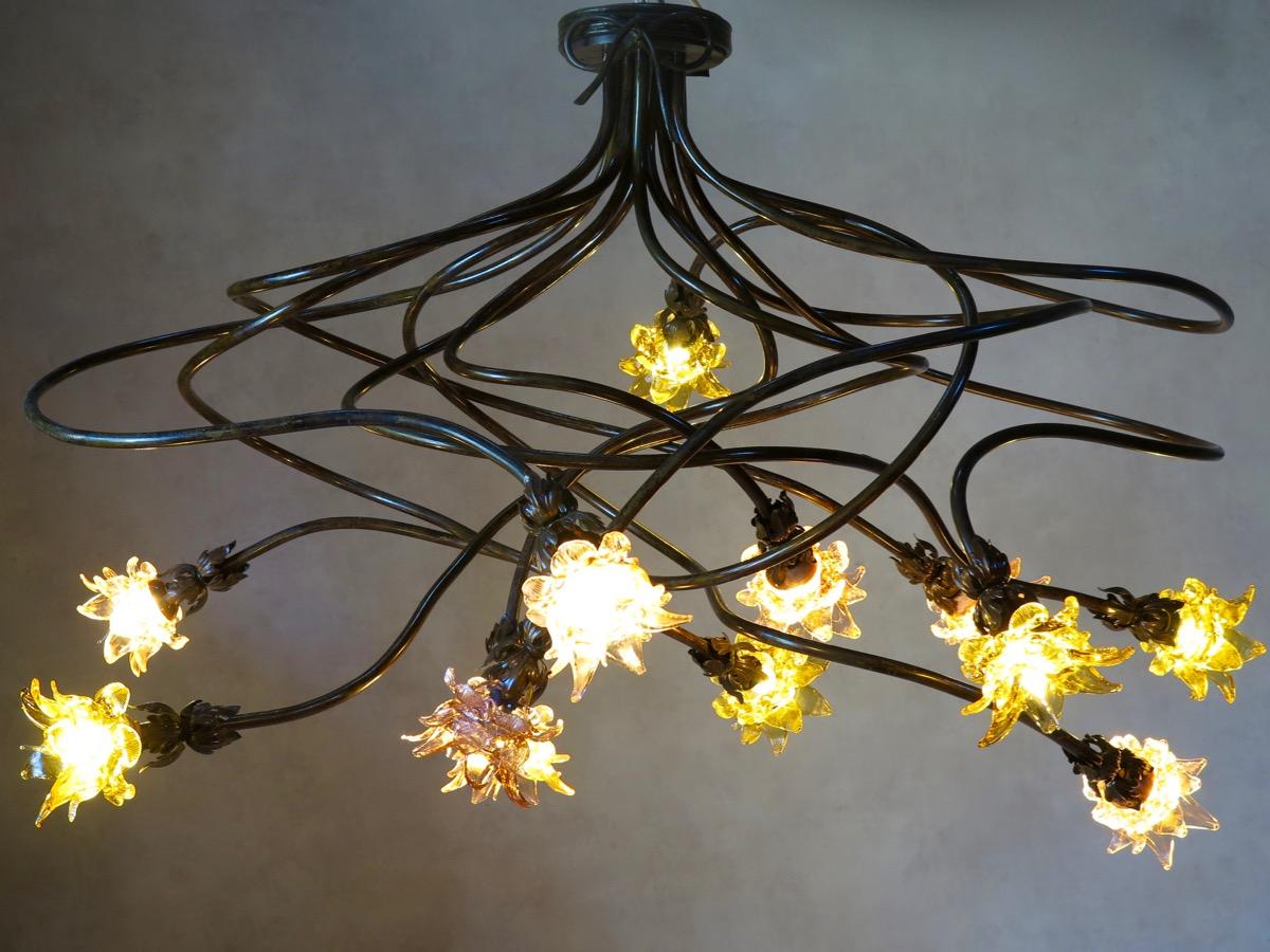 Large One of a Kind French Chandelier, circa 1920s In Good Condition For Sale In Isle Sur La Sorgue, Vaucluse