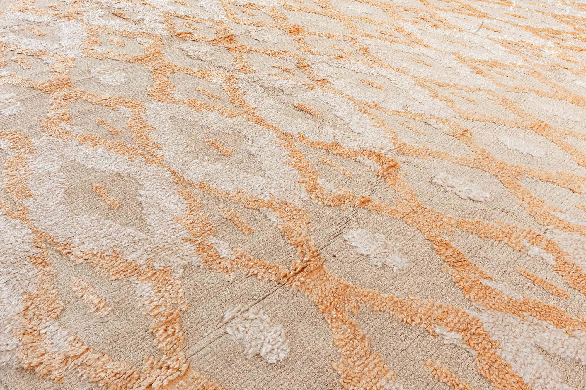 Mohair Grande tappeto Kasuri in lana fatto a mano, unico nel suo genere, di Doris Leslie Blau in vendita