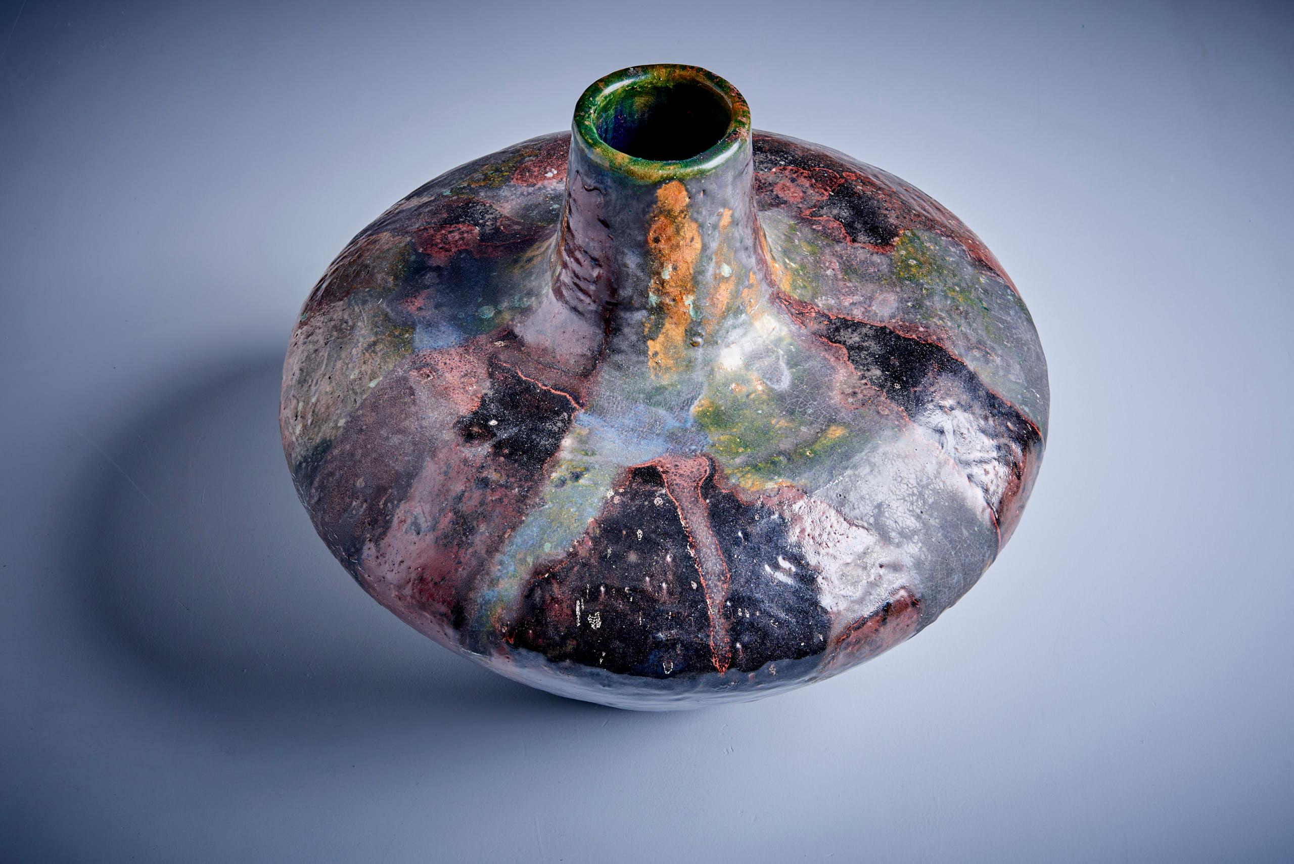 Mid-Century moderno Grande vaso a forma di cipolla con superficie strutturata, attribuito ad Adolf Odorfer in vendita