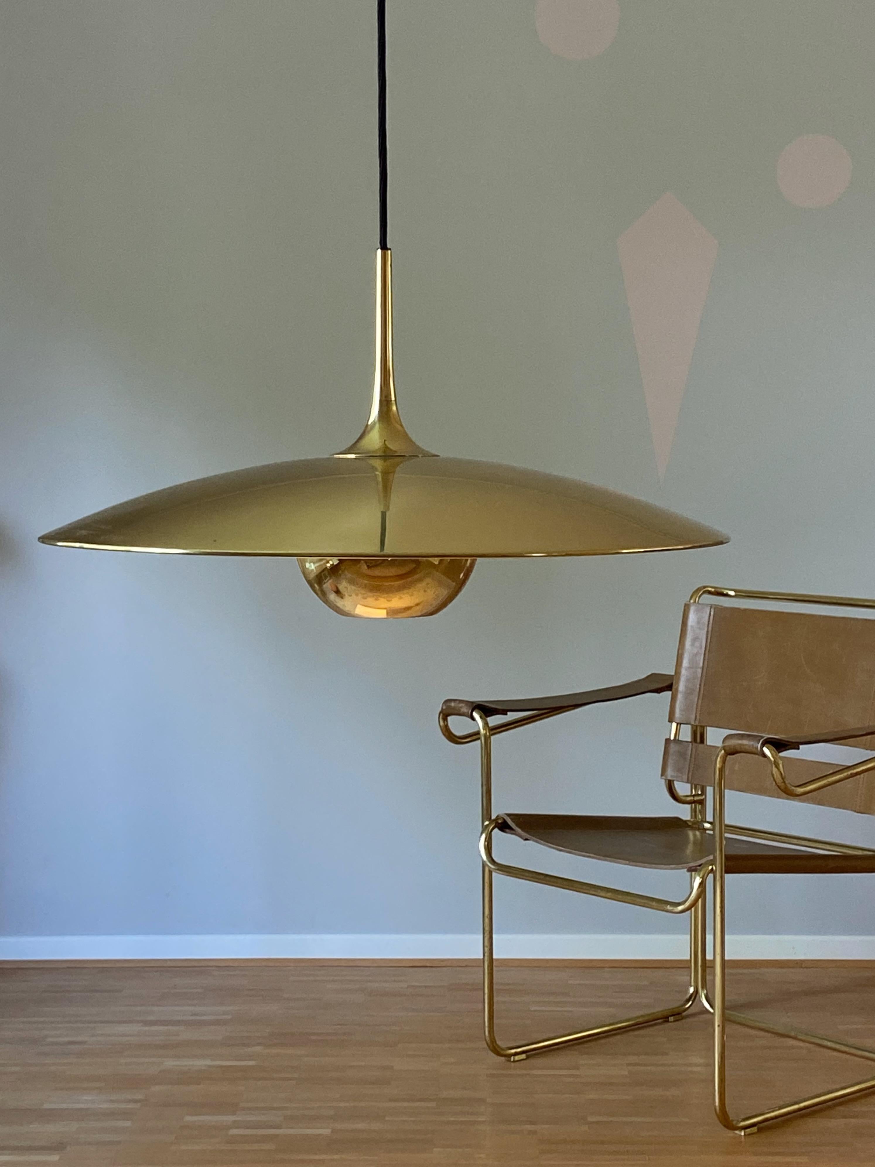 Large Onos 55 Adjustable Brass Counterweight Pendant Light by Florian Schulz 10