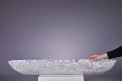 Onyx canoe bowl with craquelet Decorative object Sculpture Table top