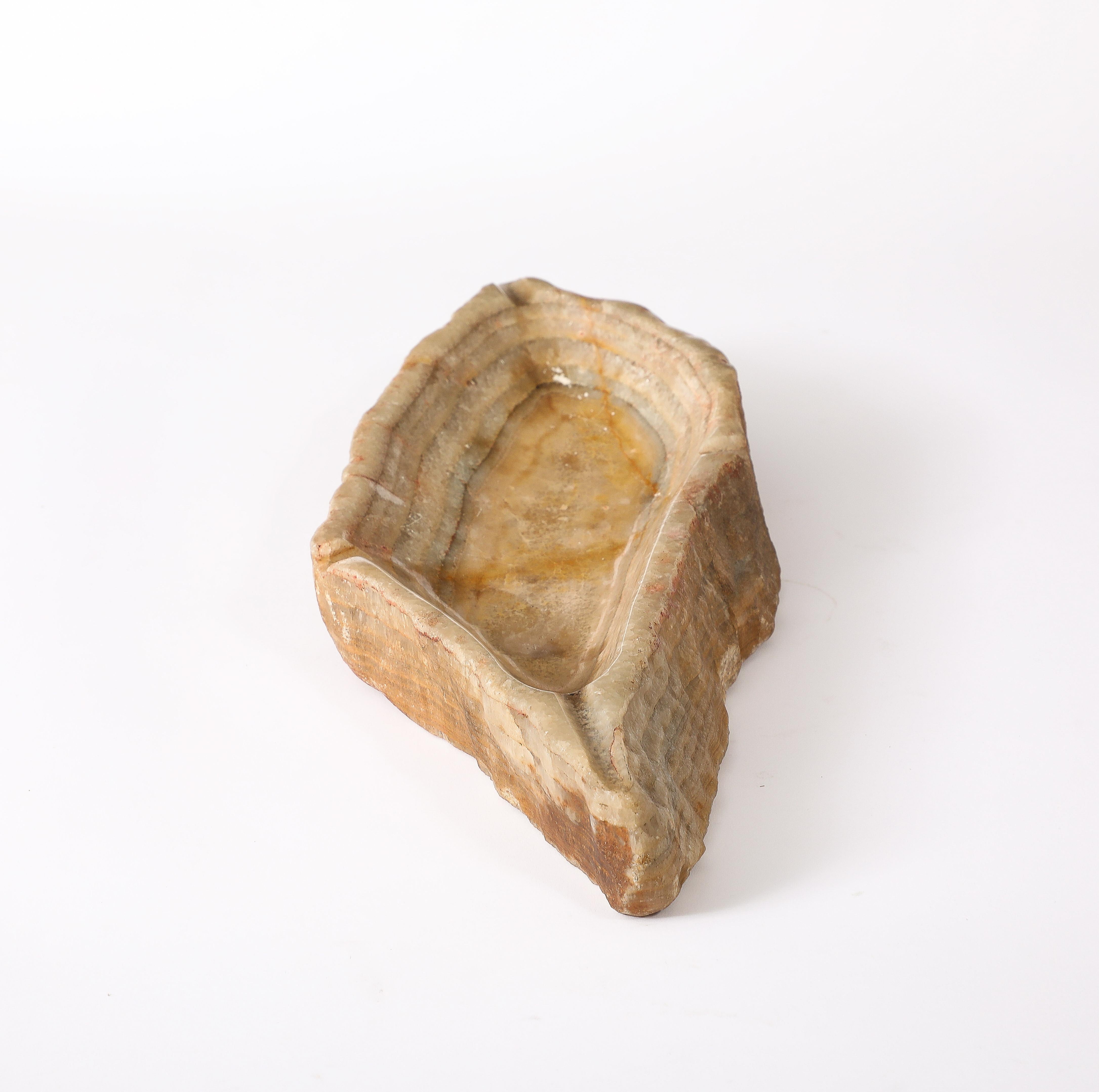 Sculpté à la main Grand plat en onyx, France, années 1960 en vente