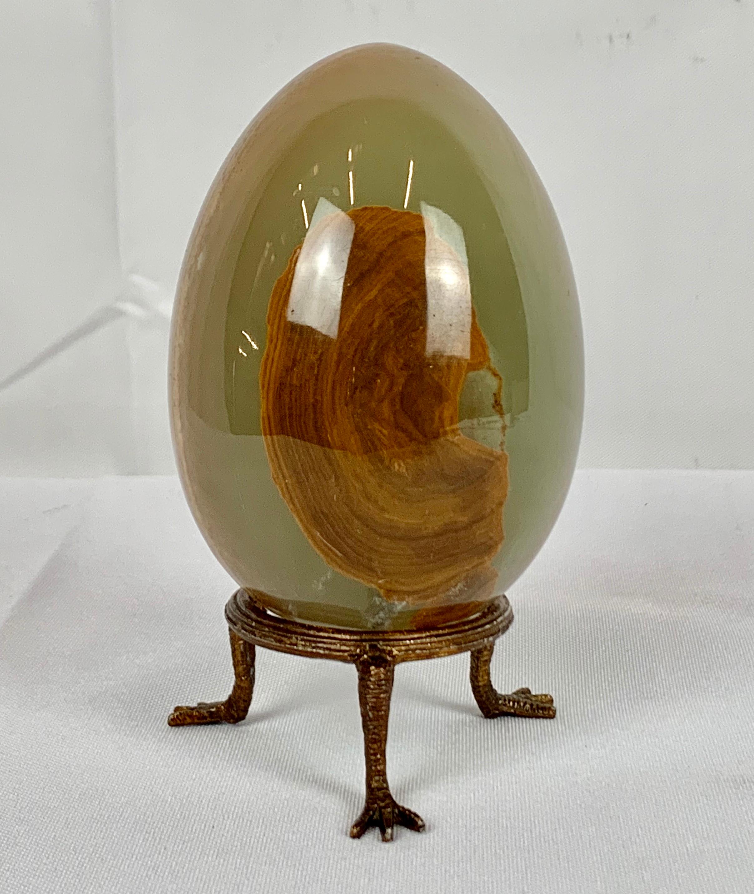 Victorian Natural Onyx Egg Form on Gilt Stand 