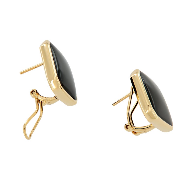Large Onyx Yellow Gold Button Stud Earring For Sale at 1stdibs