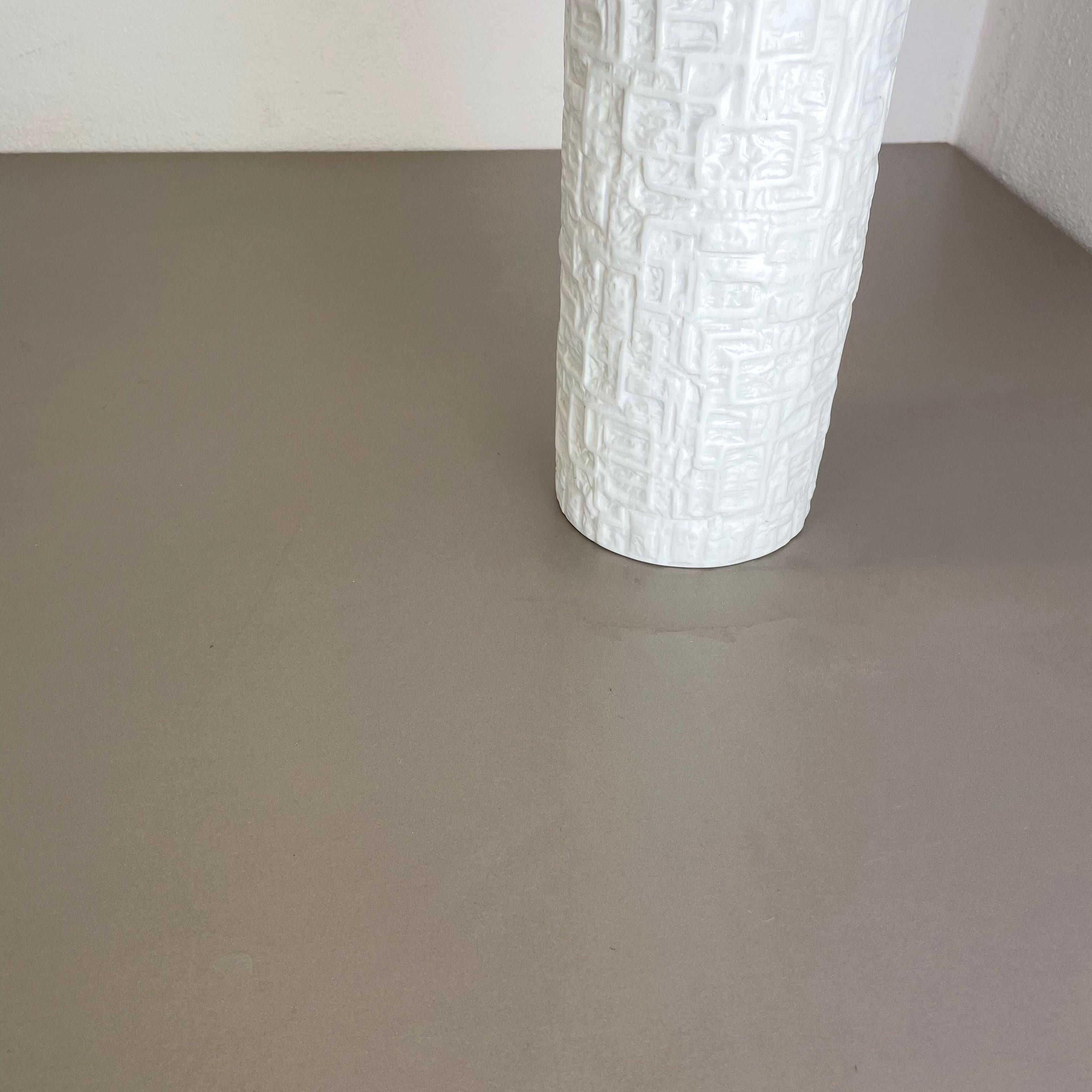 Tedesco Grande vaso OP Art Vaso in porcellana di Martin Freyer per Rosenthal, Germania in vendita