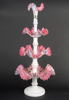 Großer Tafelaufsatz aus Opalin, Periode Napoleon III, 19. Jahrhundert.