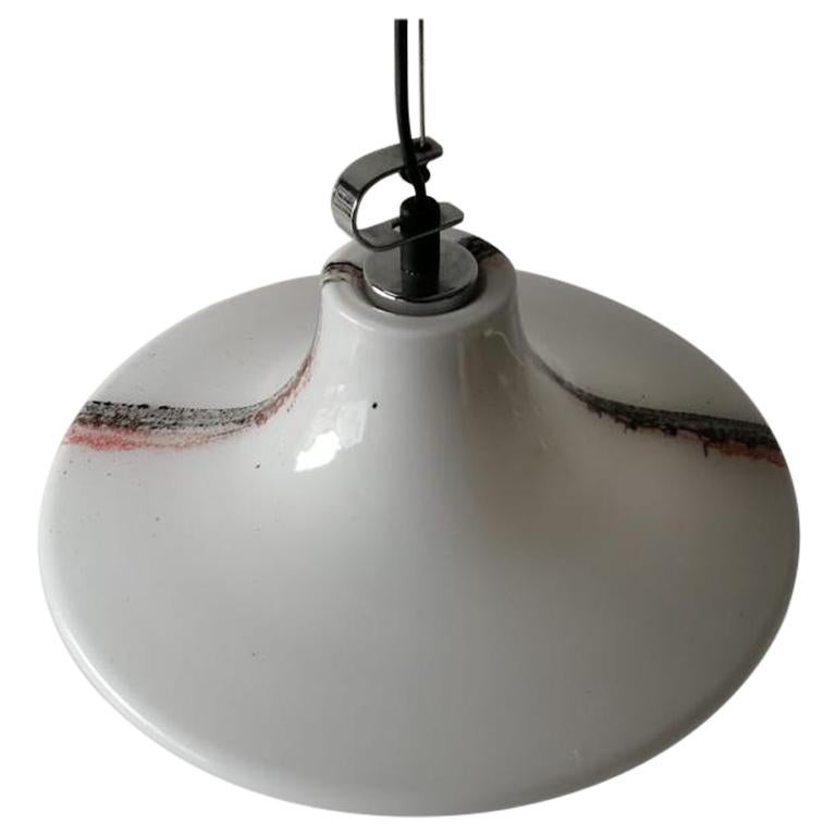 Grande lampe à suspension en verre opalin de Peill & Putzler, 1970, Allemagne en vente