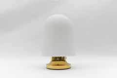 Grande lampada da tavolo in vetro opalino di Peill & Putzler, Germania, anni '60